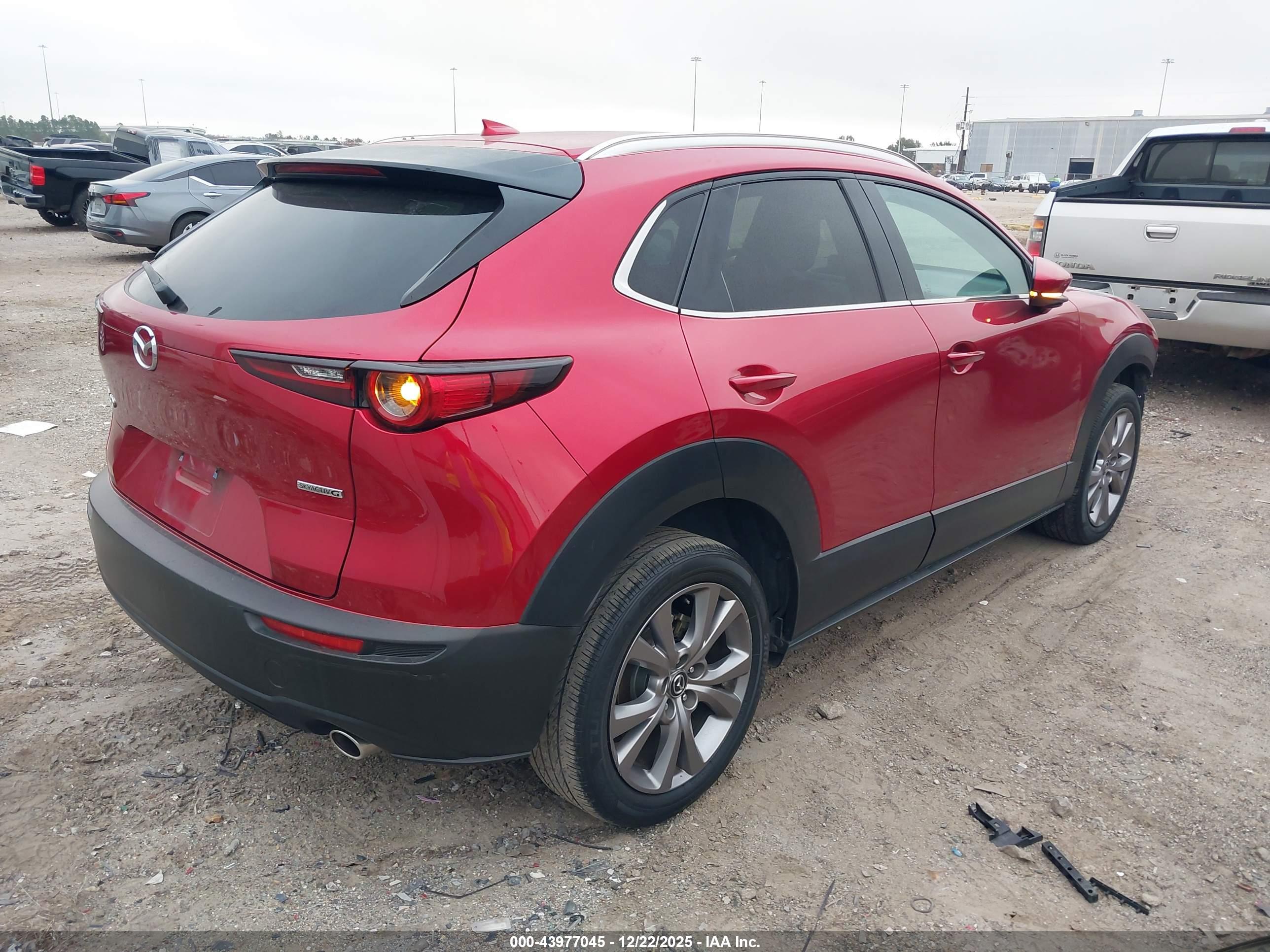 MAZDA CX-30 image 4