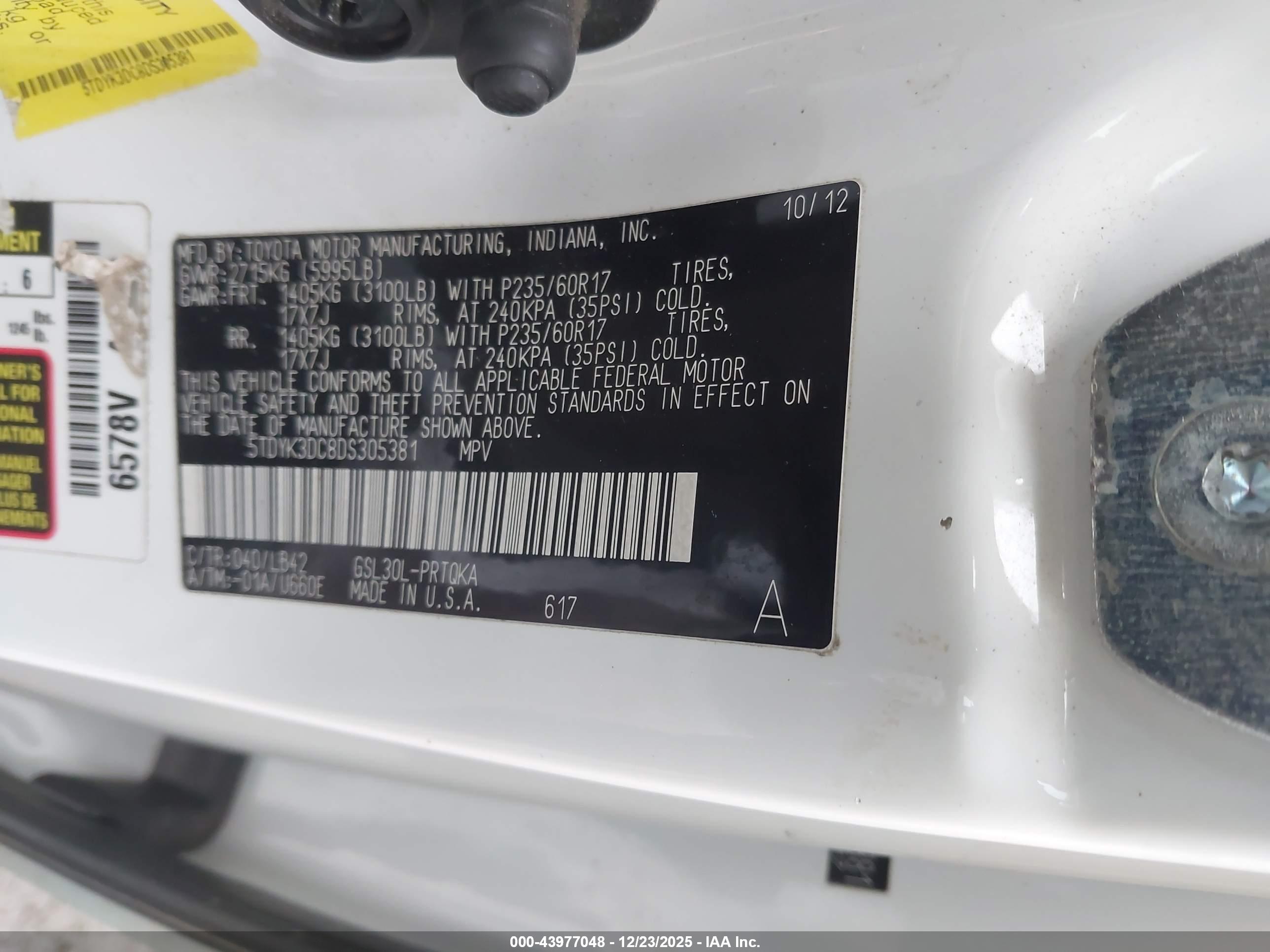 TOYOTA SIENNA image 9