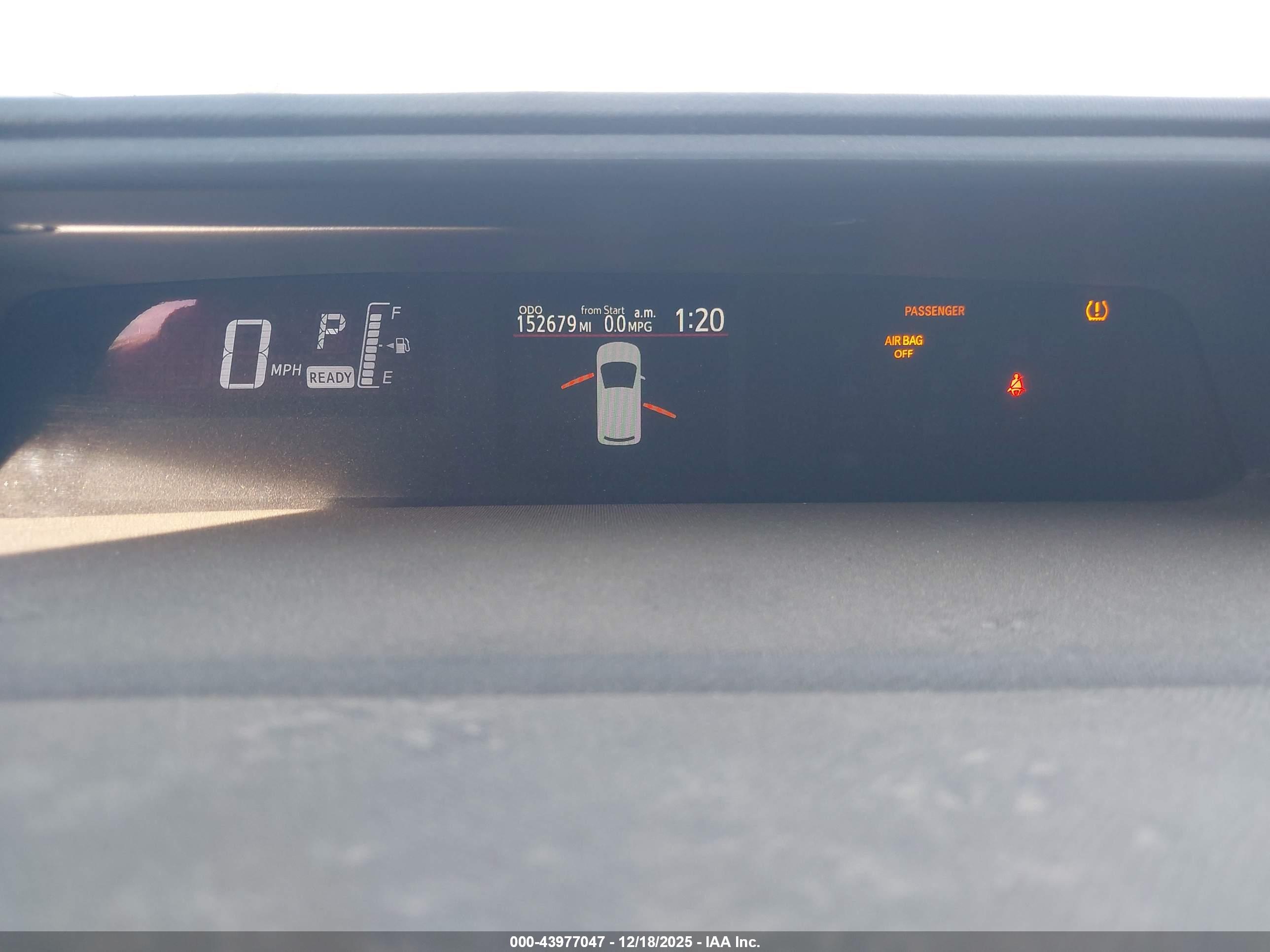 TOYOTA PRIUS image 7