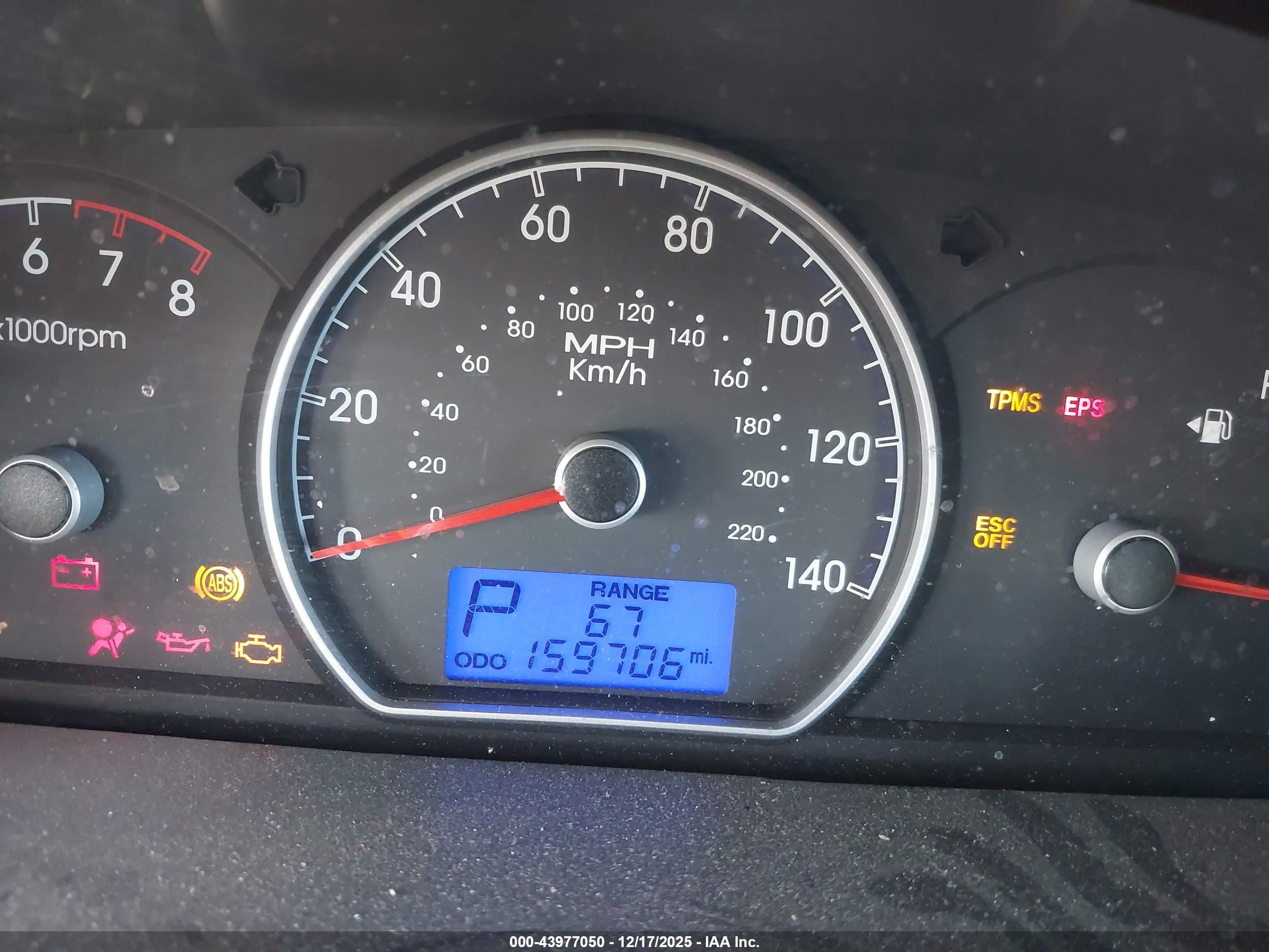 HYUNDAI ELANTRA image 7