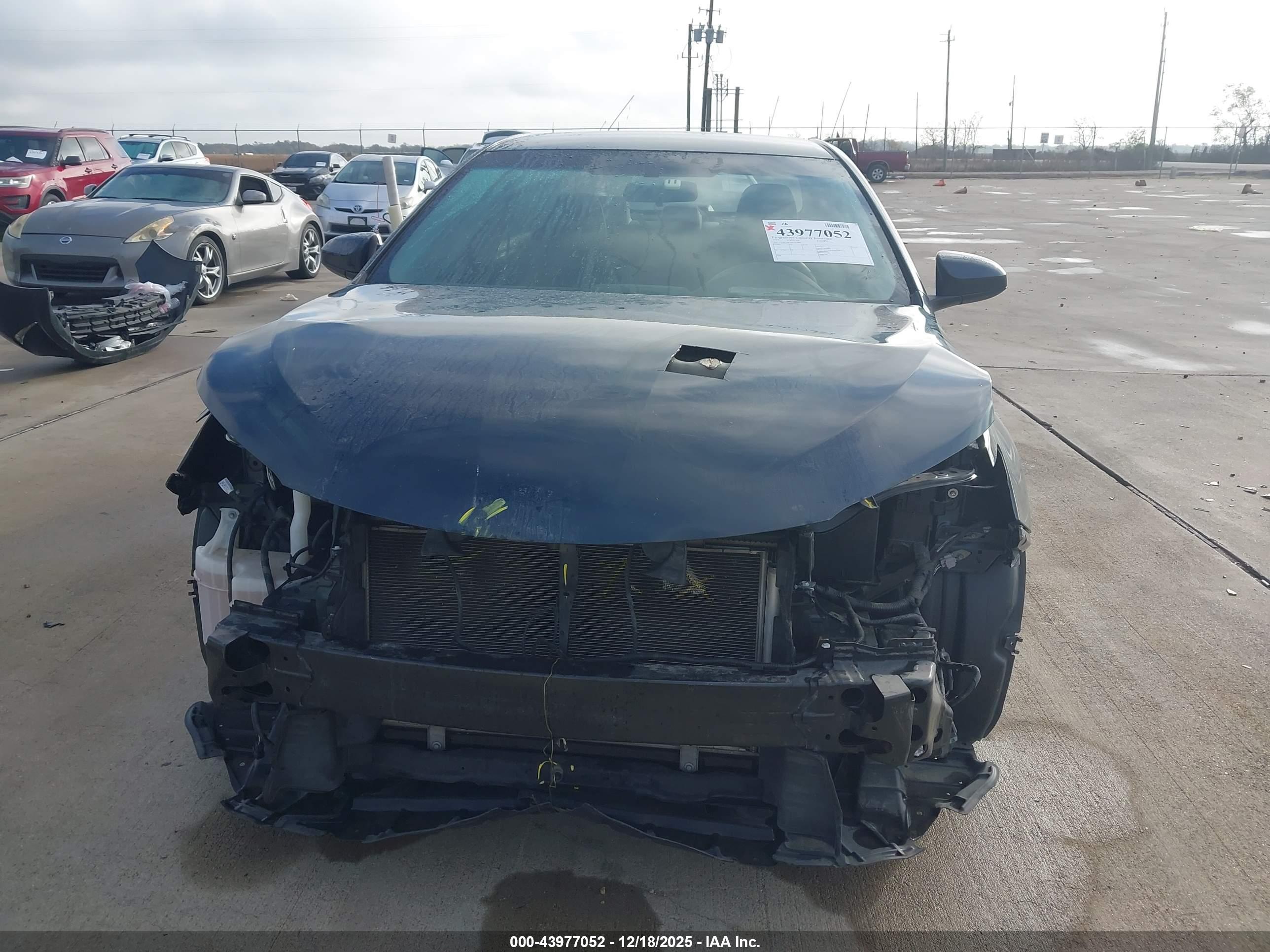 TOYOTA CAMRY image 6