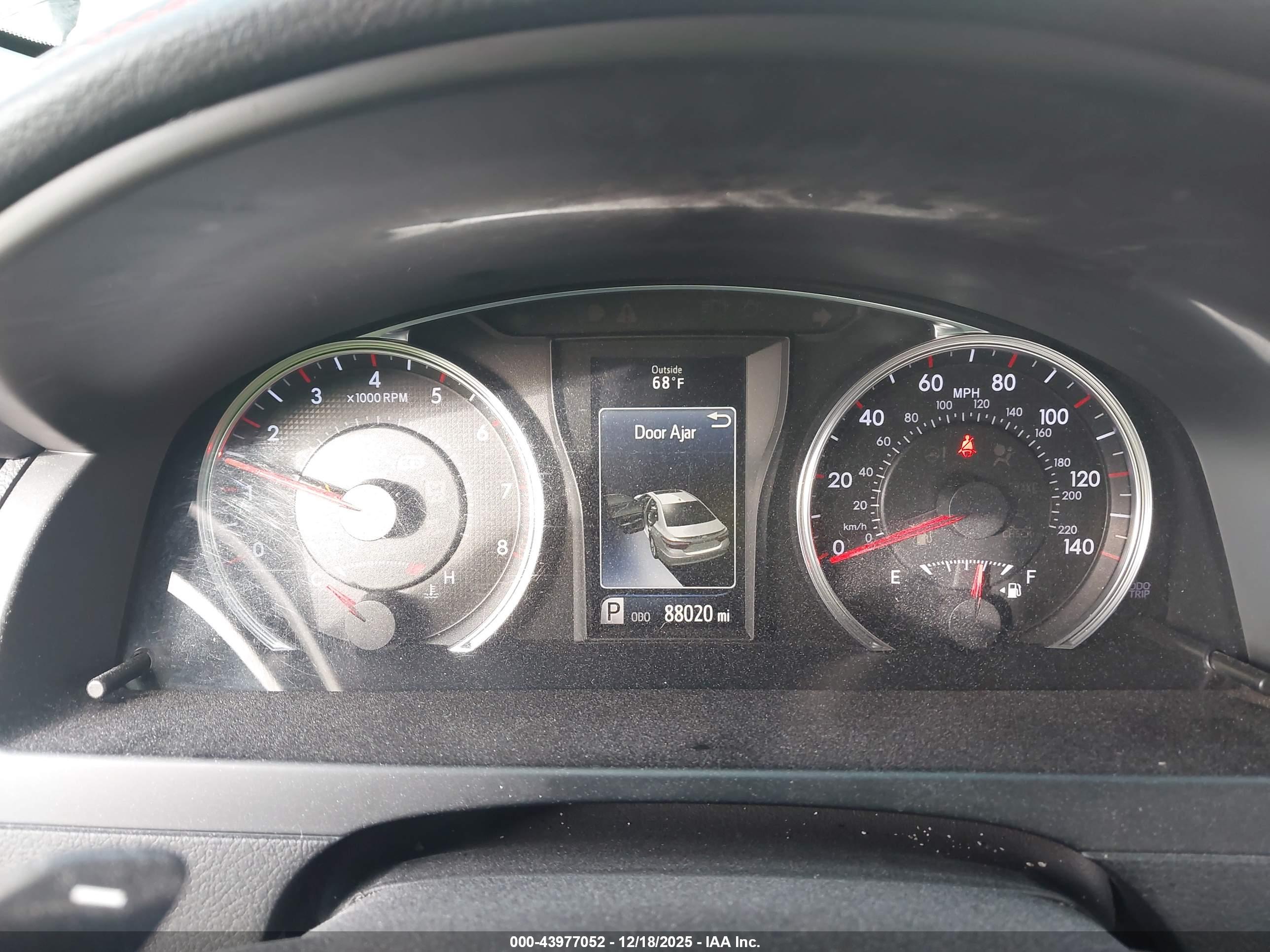 TOYOTA CAMRY image 7
