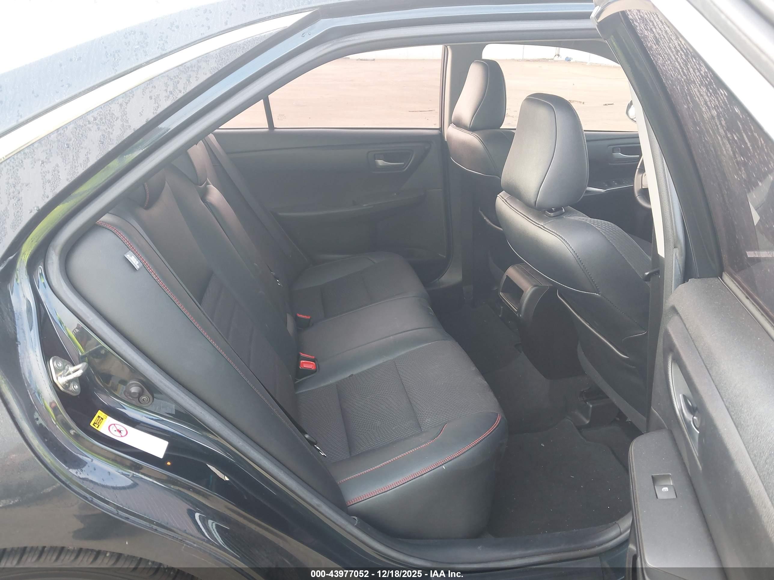 TOYOTA CAMRY image 8