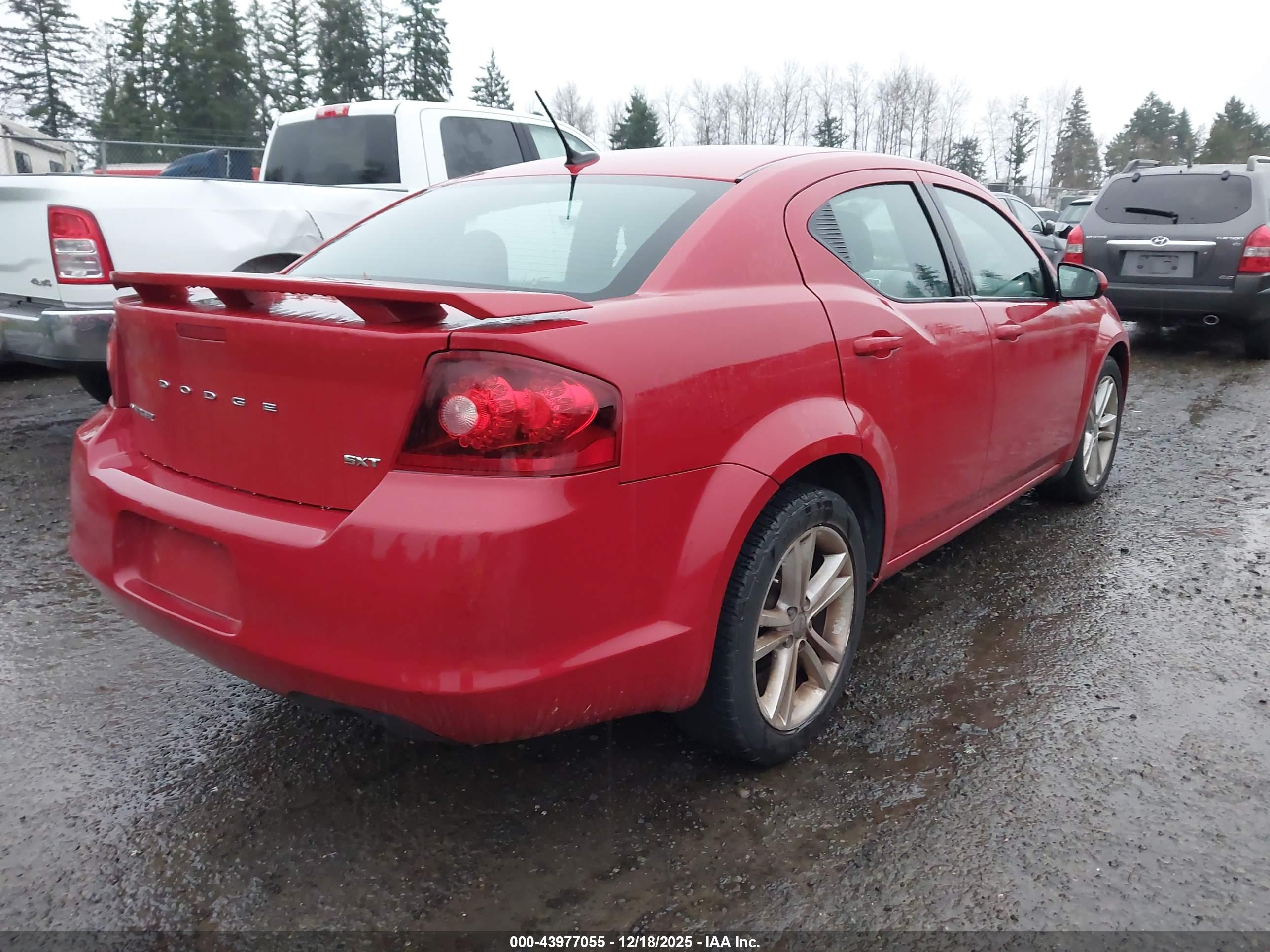 DODGE AVENGER image 4