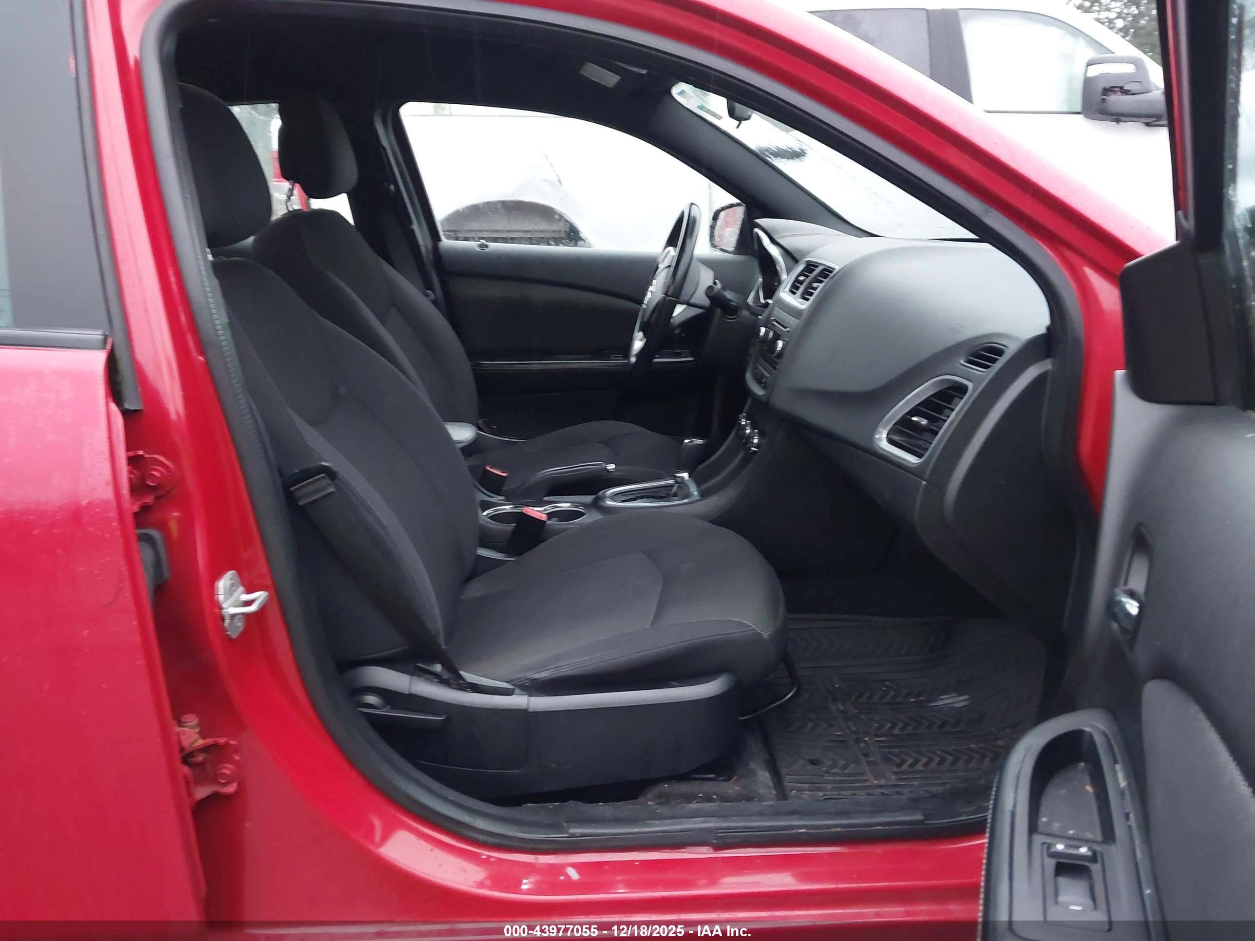 DODGE AVENGER image 5