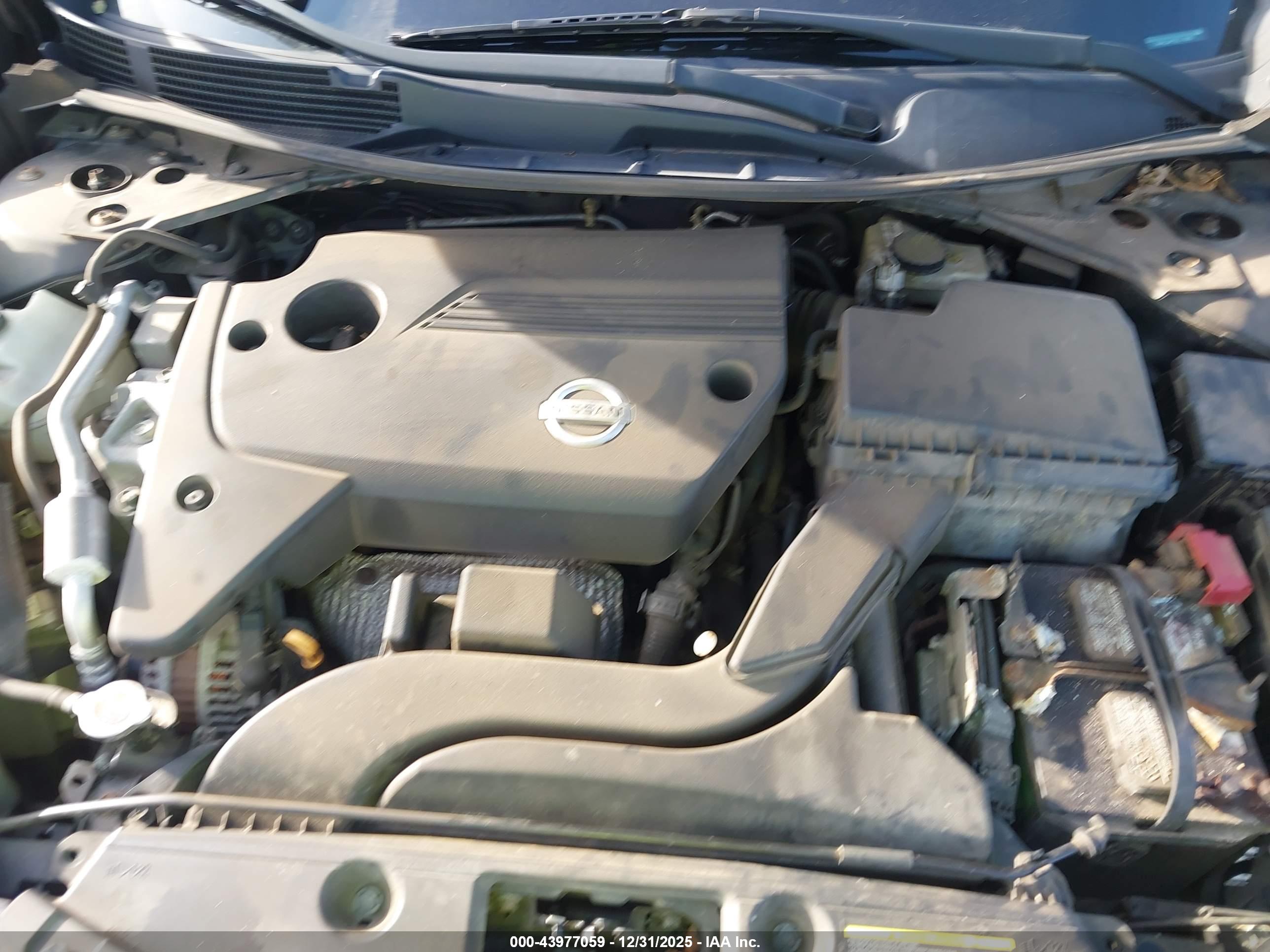 NISSAN ALTIMA image 10