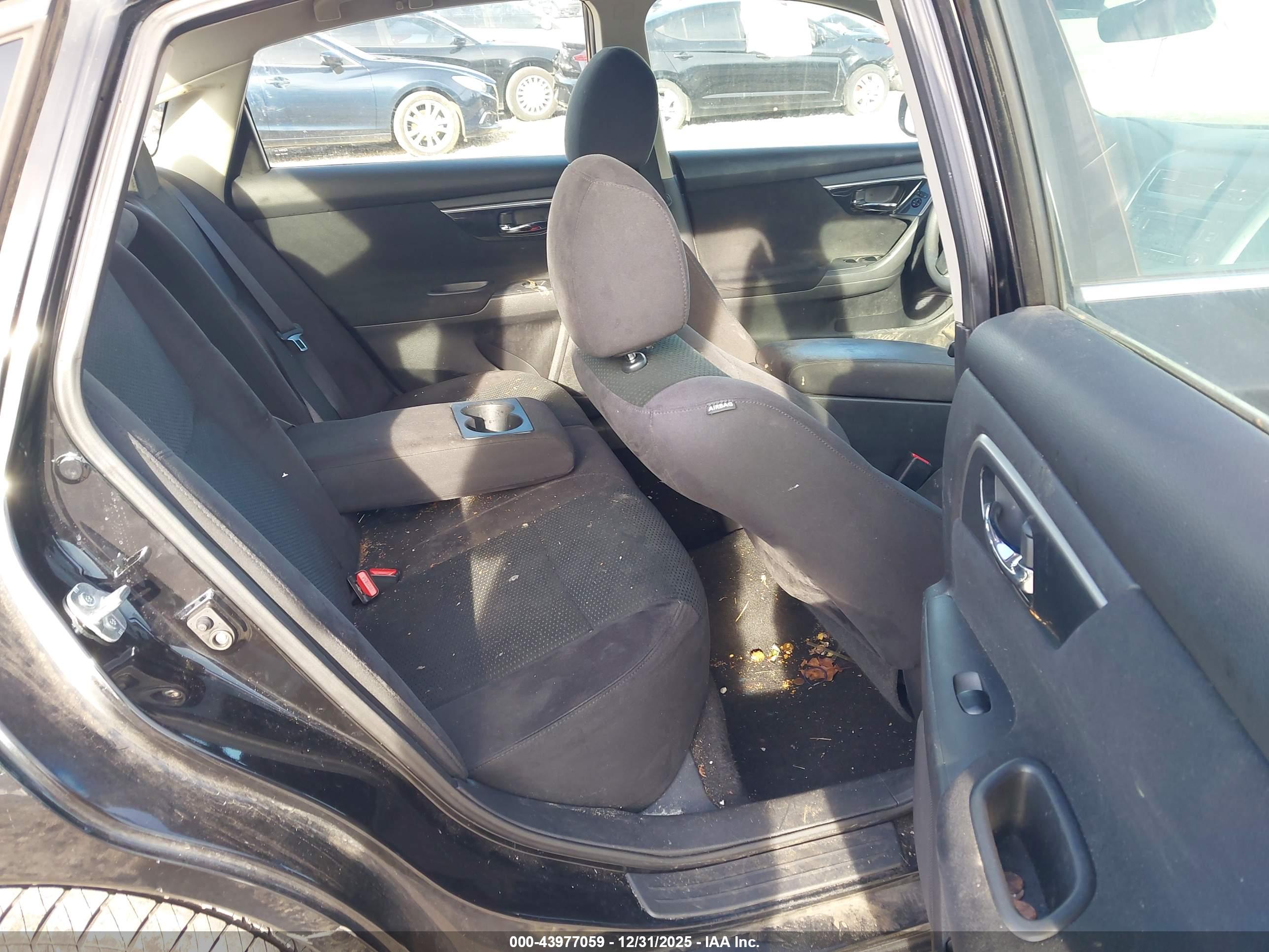 NISSAN ALTIMA image 8