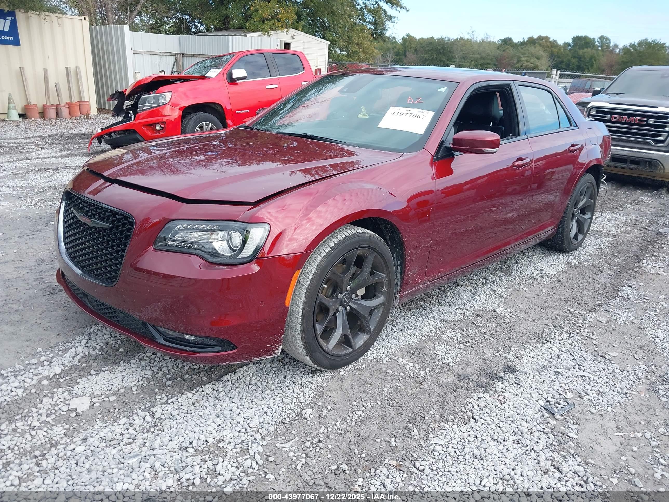 CHRYSLER 300 image 2