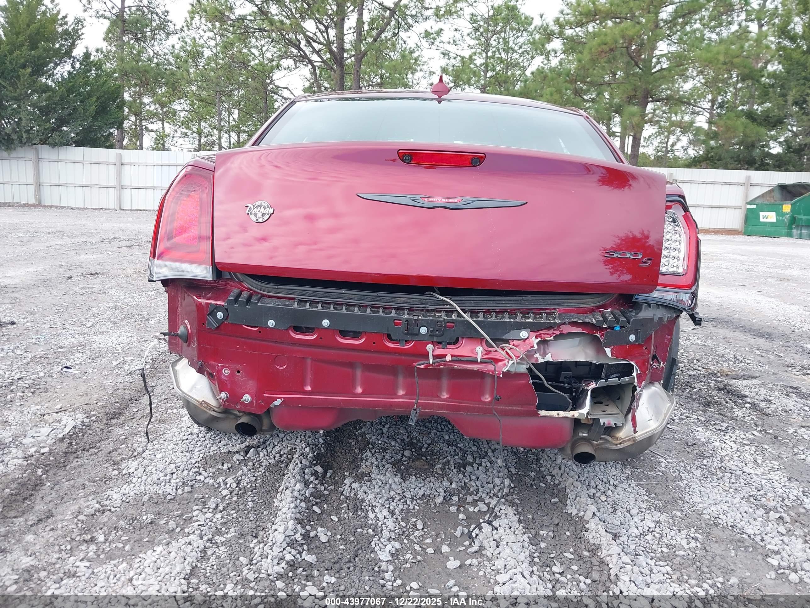 CHRYSLER 300 image 6