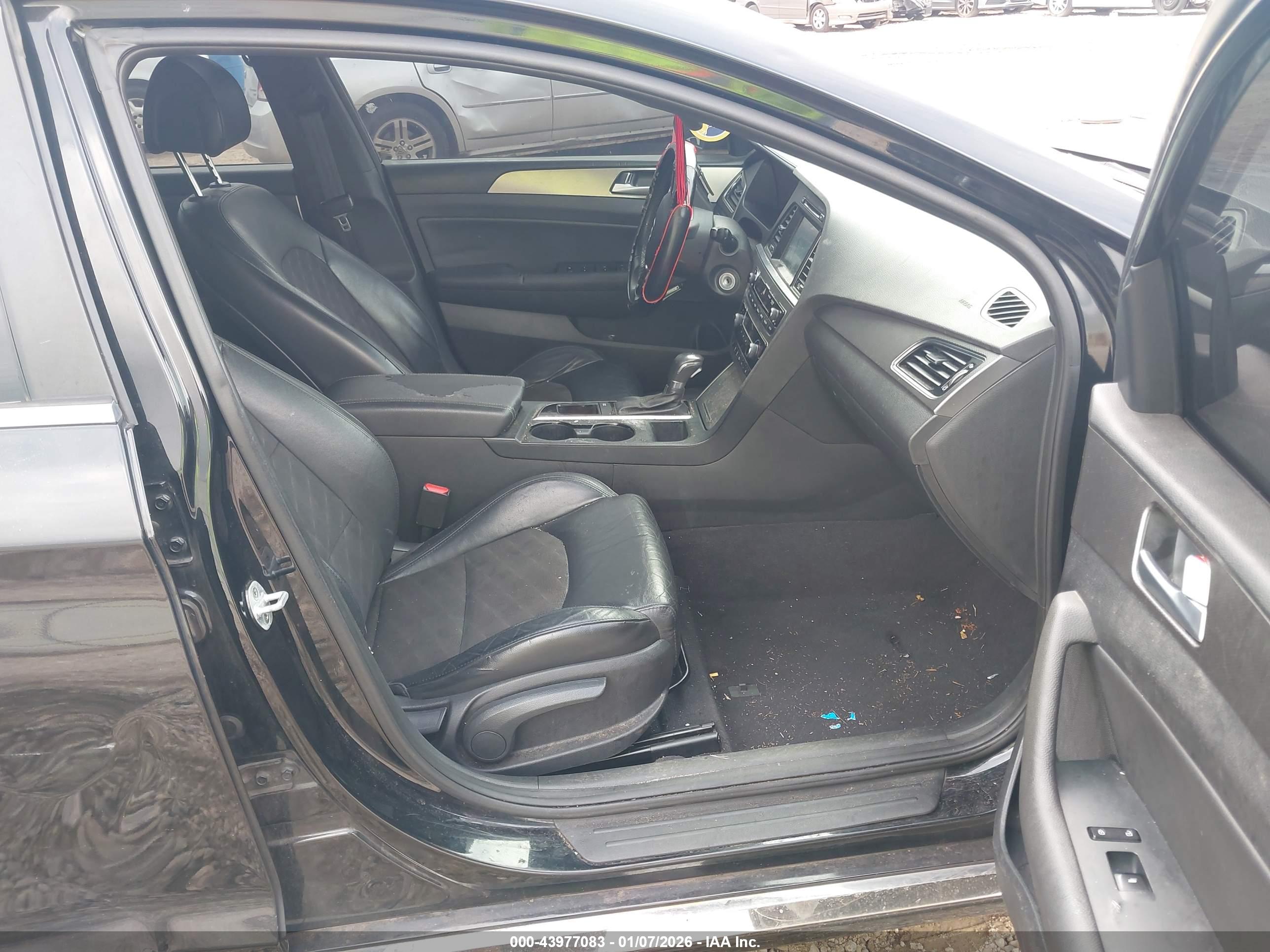 HYUNDAI SONATA image 5