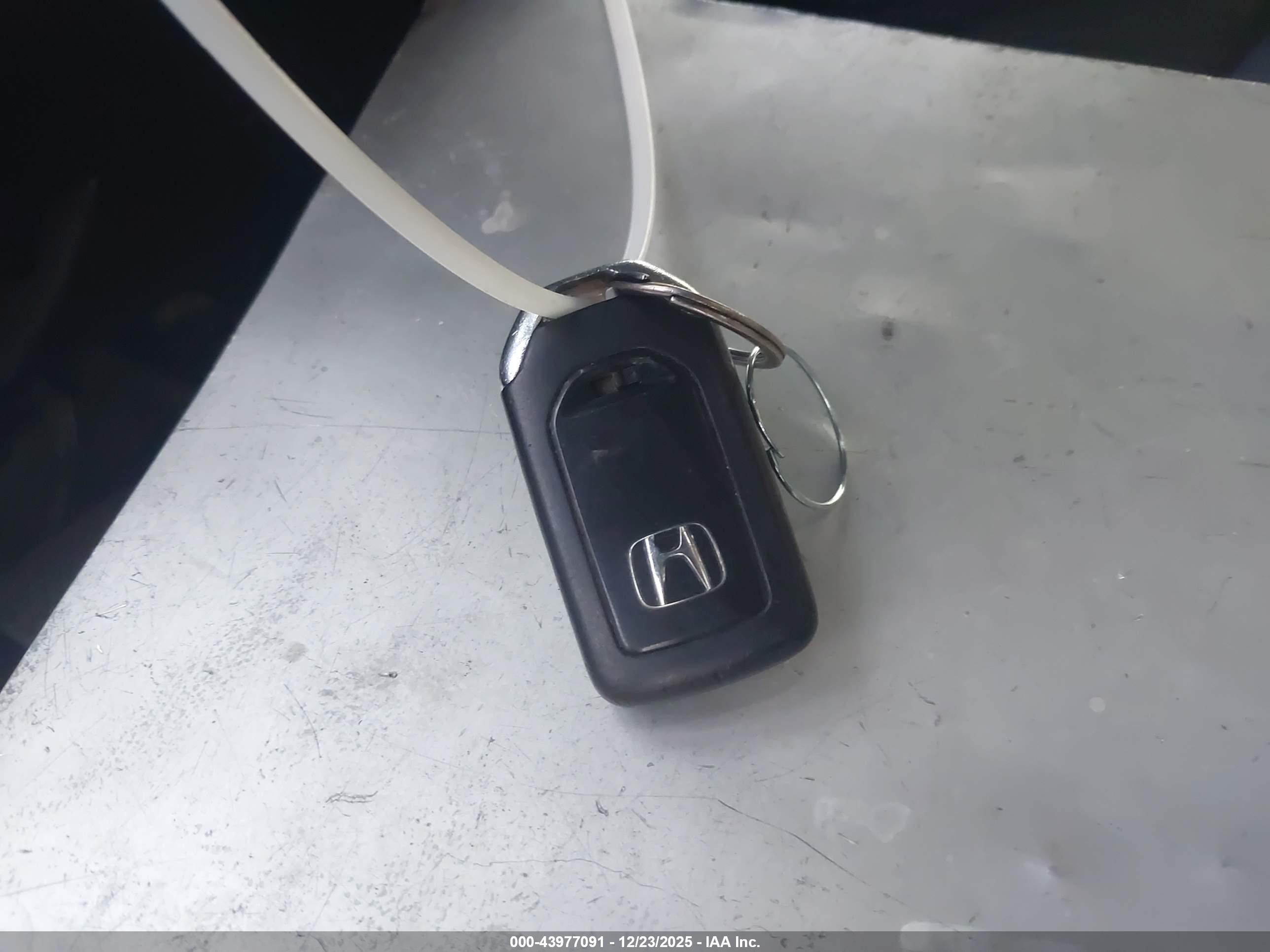 HONDA CIVIC image 11