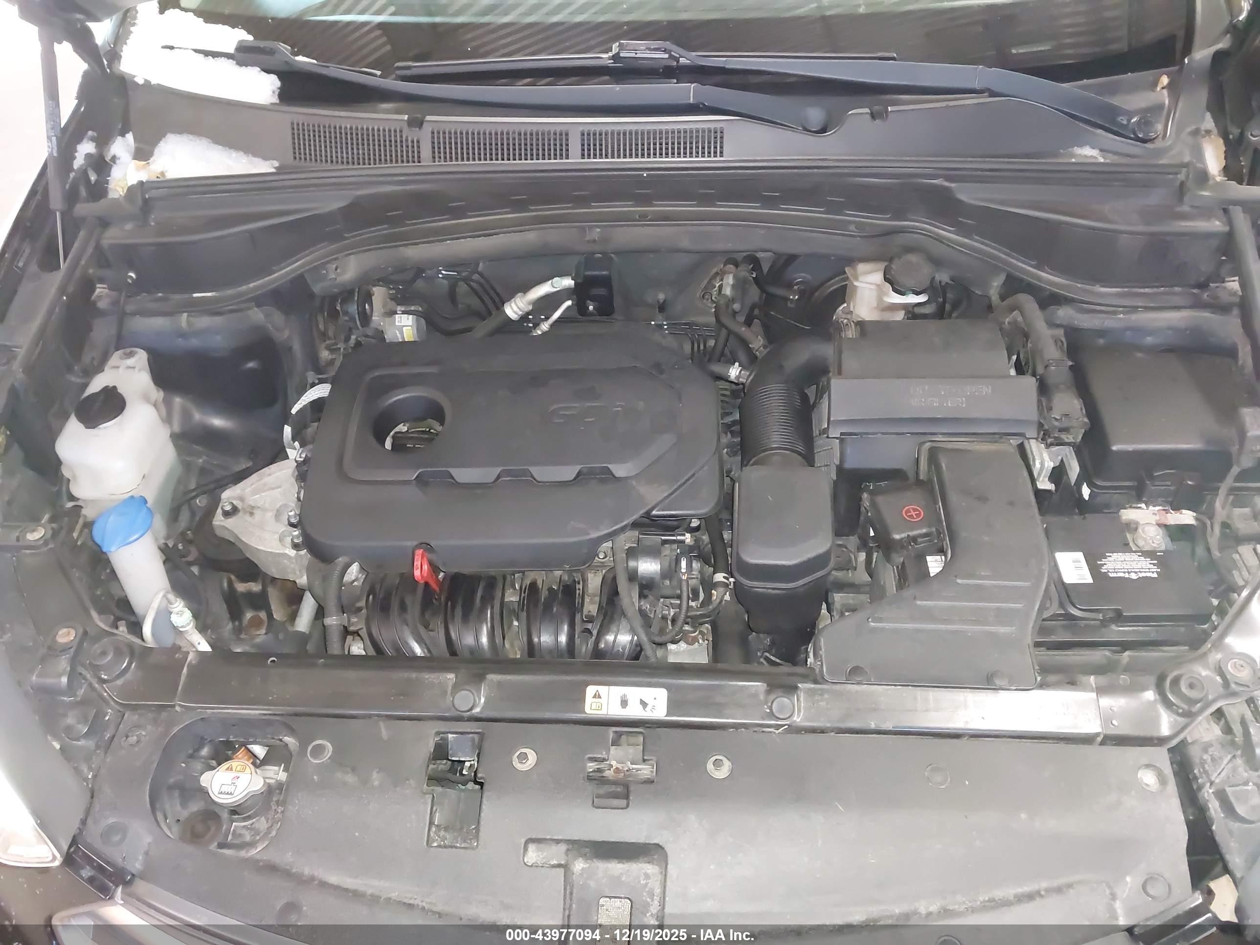 HYUNDAI SANTA image 10