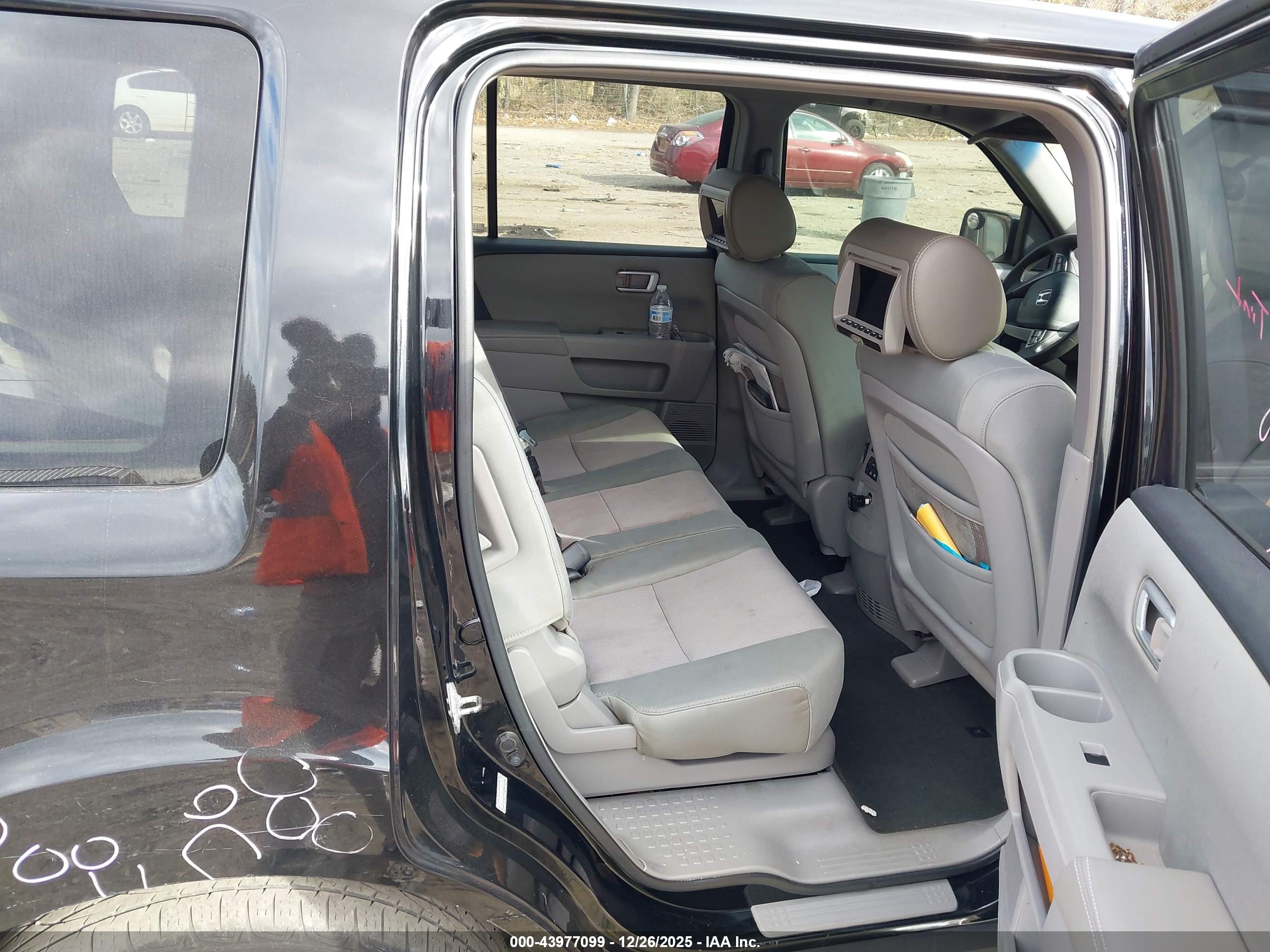 HONDA PILOT image 8