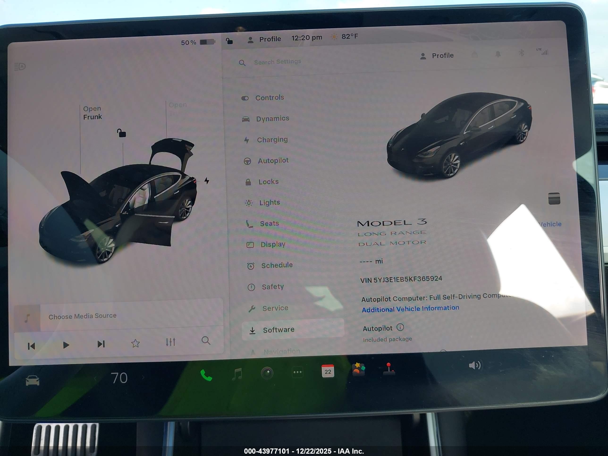 TESLA MODEL image 7