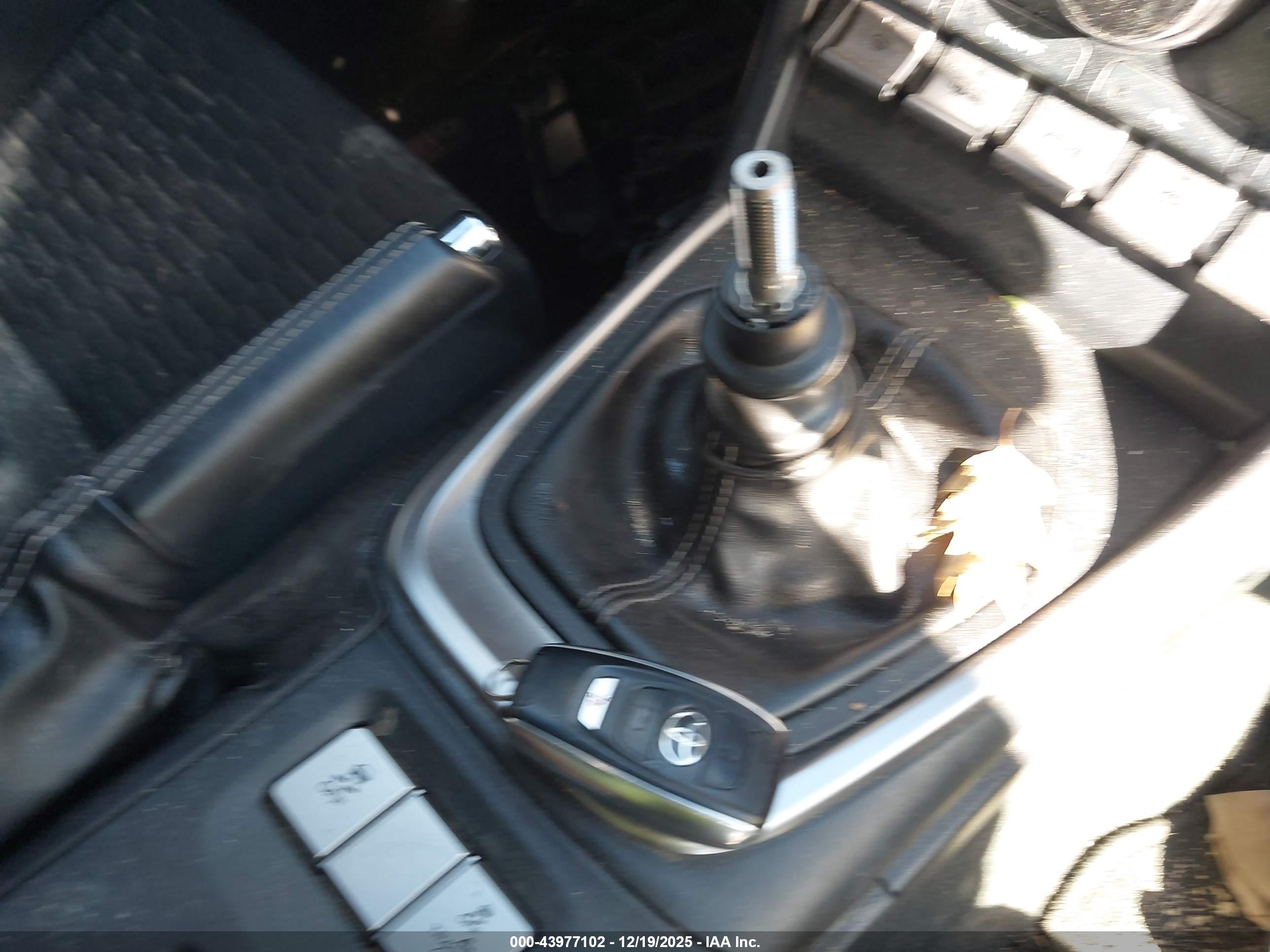 TOYOTA GR86 image 11