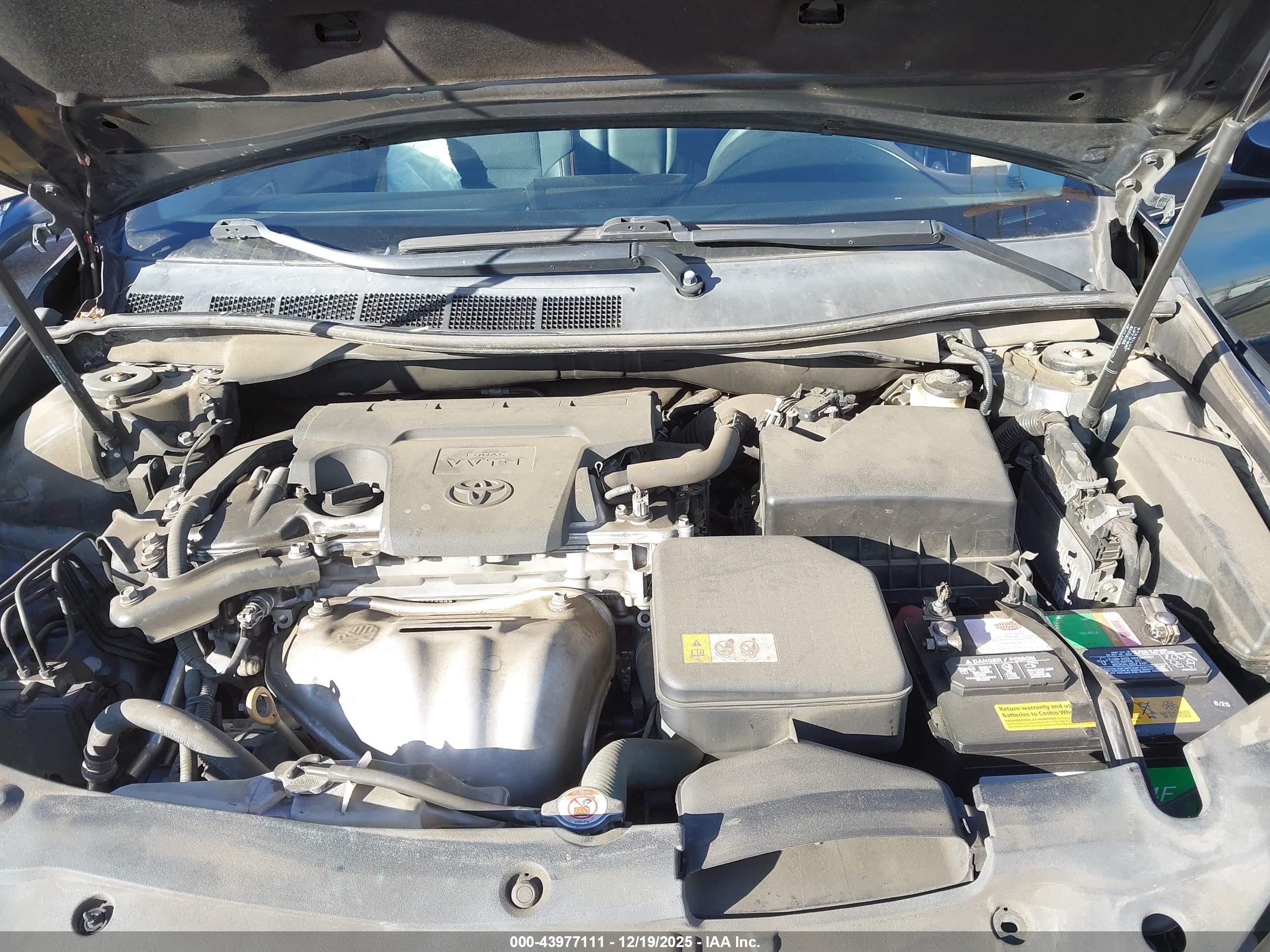 TOYOTA CAMRY image 10