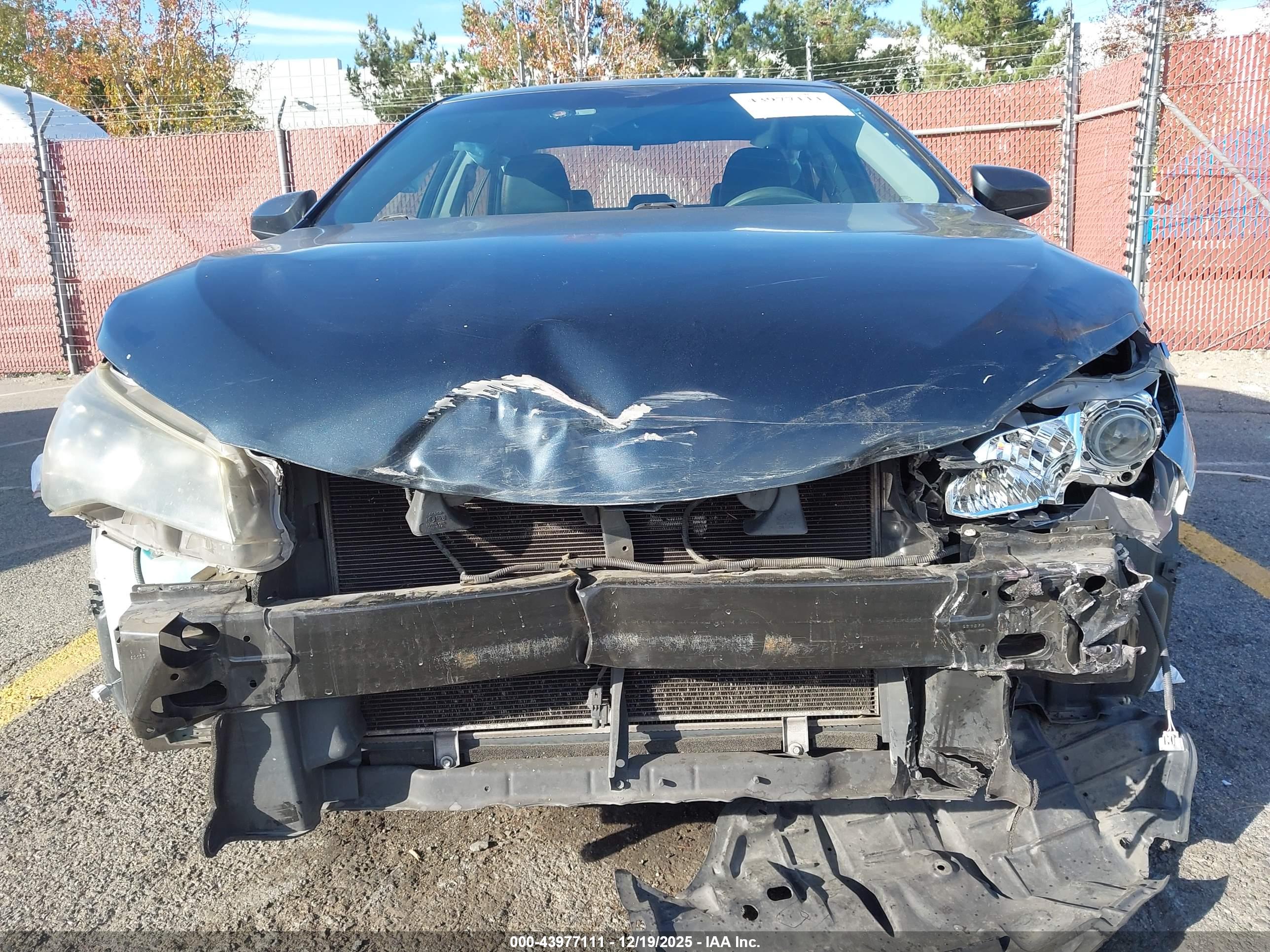 TOYOTA CAMRY image 6