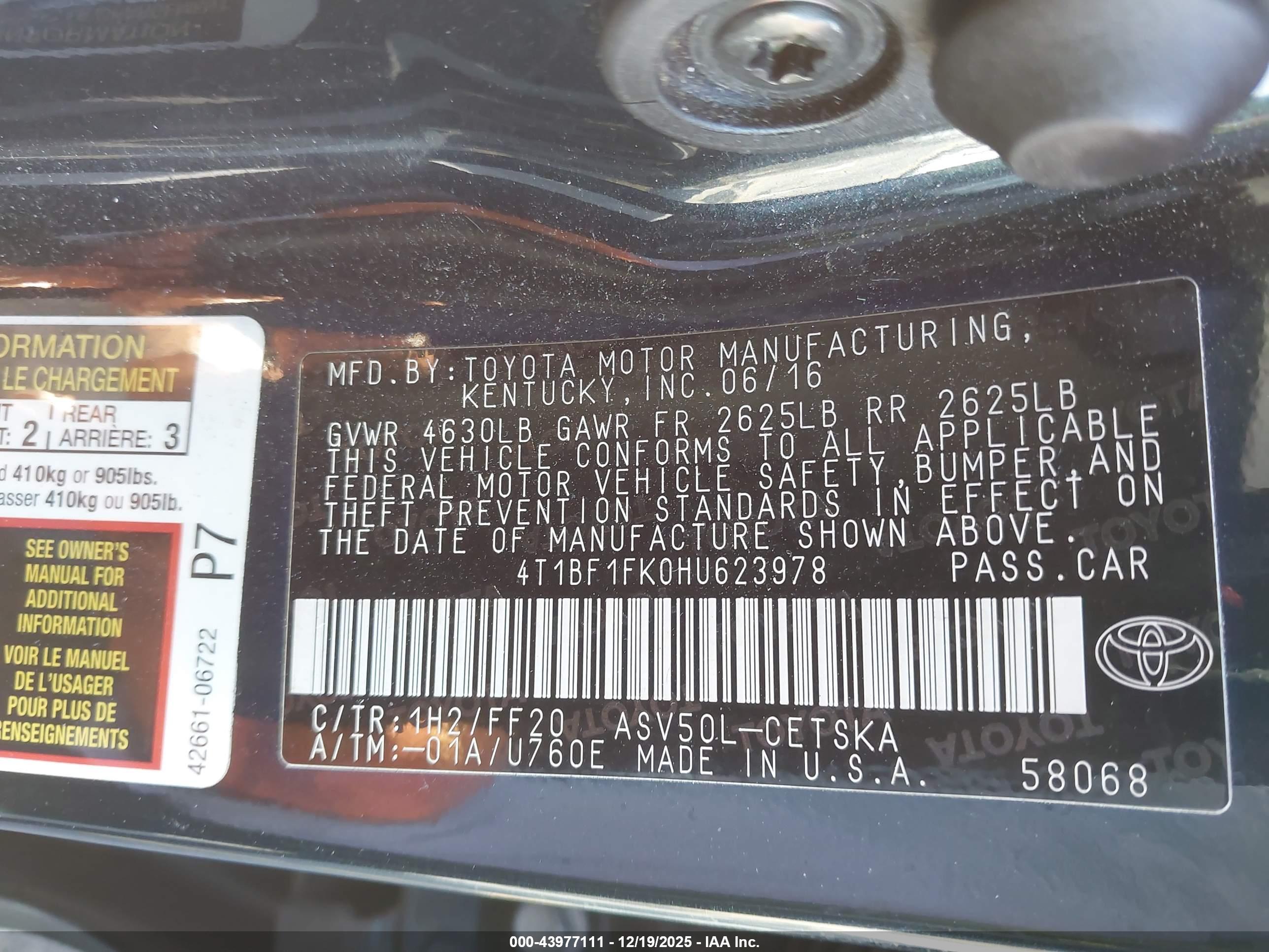 TOYOTA CAMRY image 9