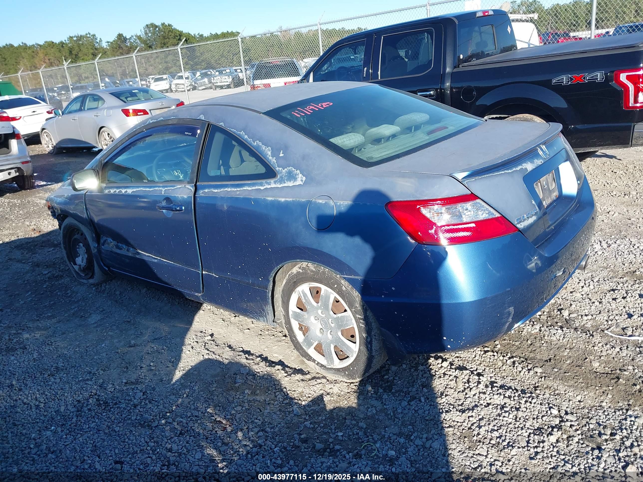 HONDA CIVIC image 3