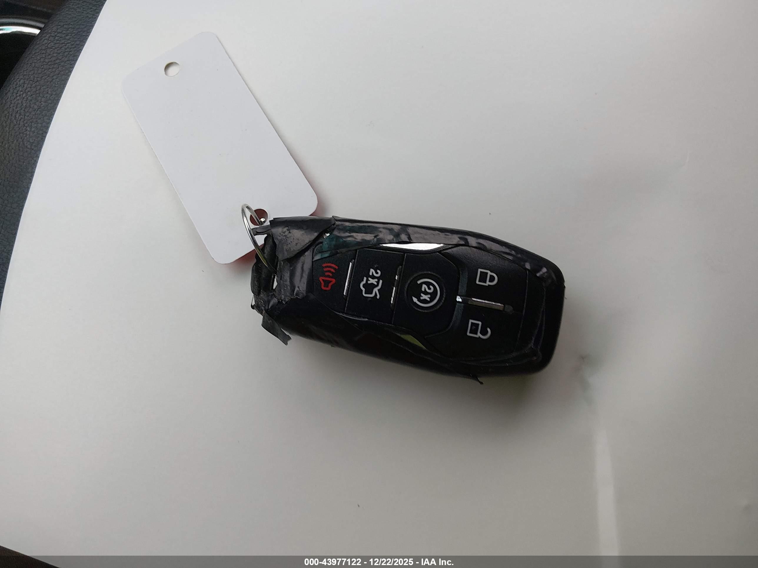 FORD EXPLORER image 11