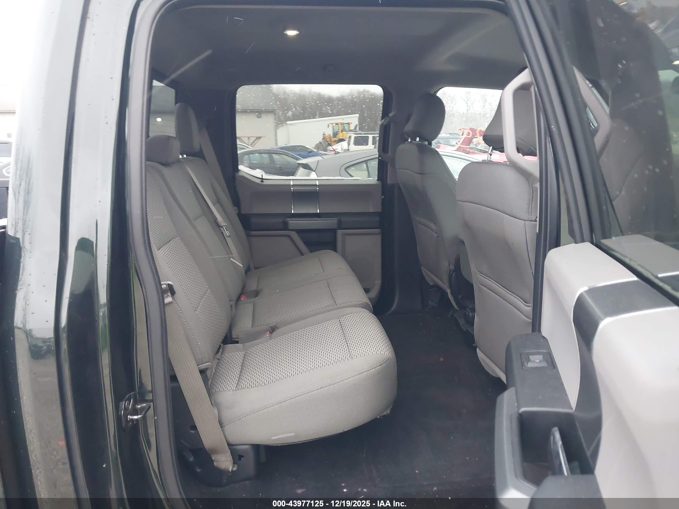 FORD F-150 image 8
