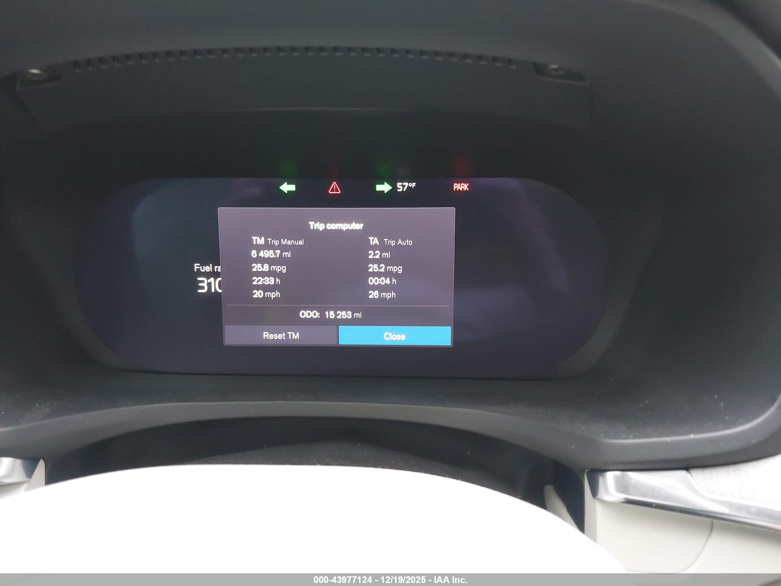 VOLVO S60 image 7