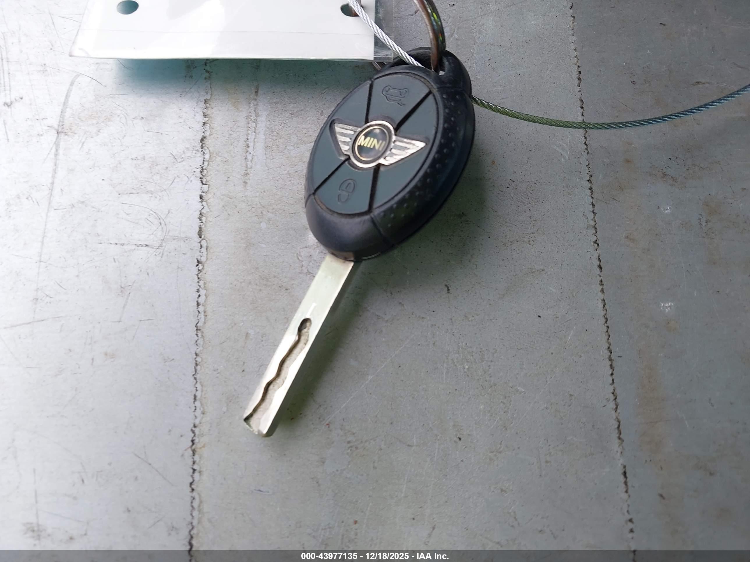 MINI COOPER image 11