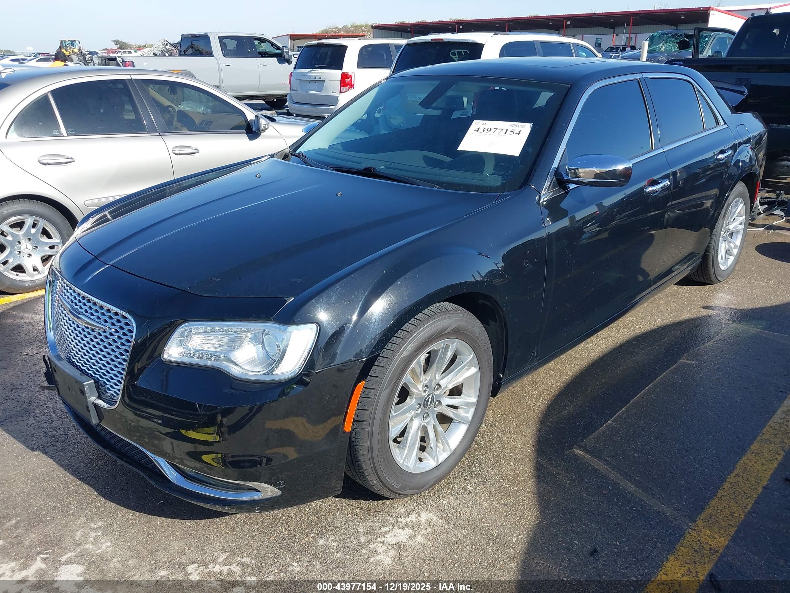 CHRYSLER 300C image 2