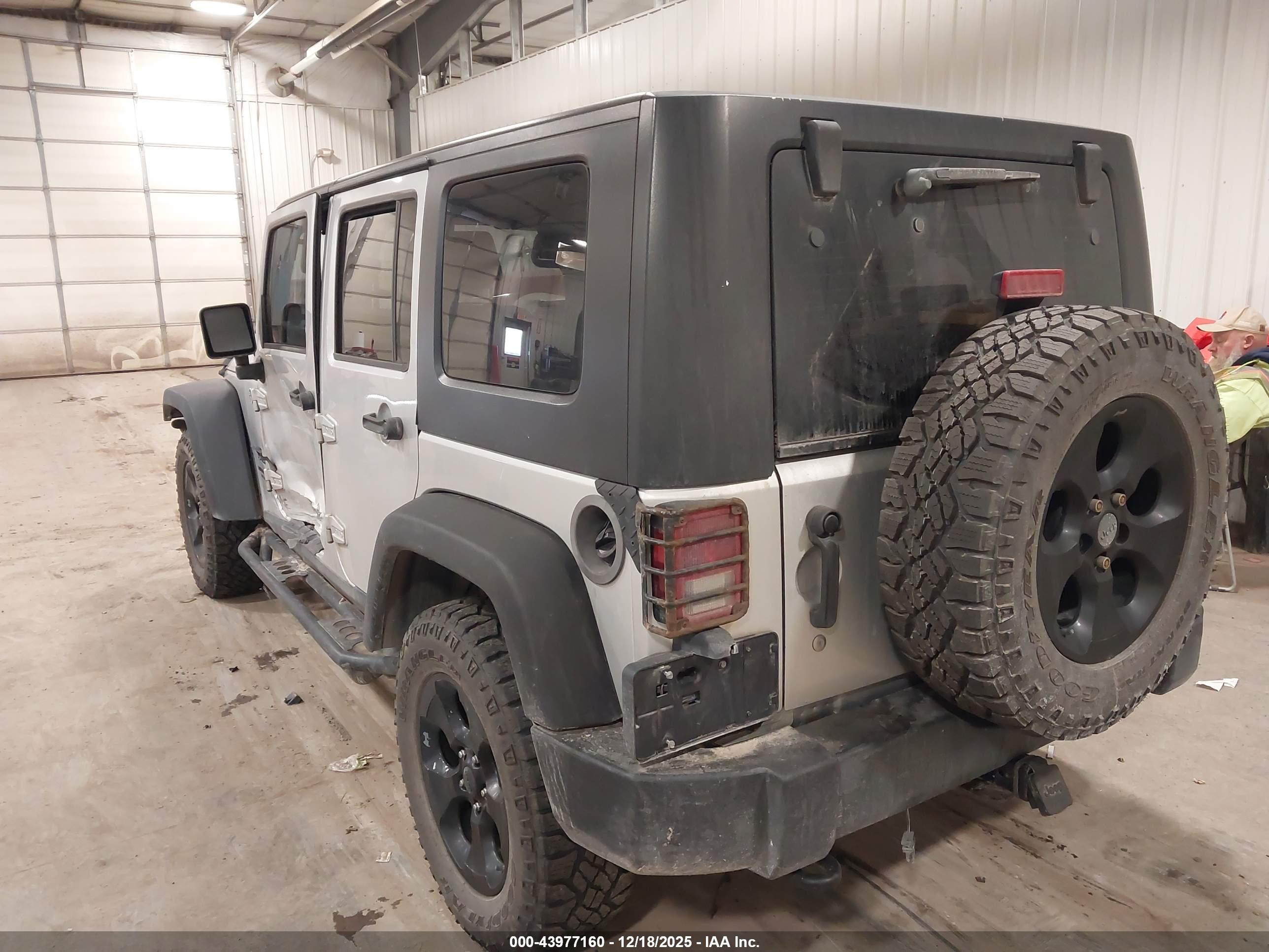 JEEP WRANGLER image 3