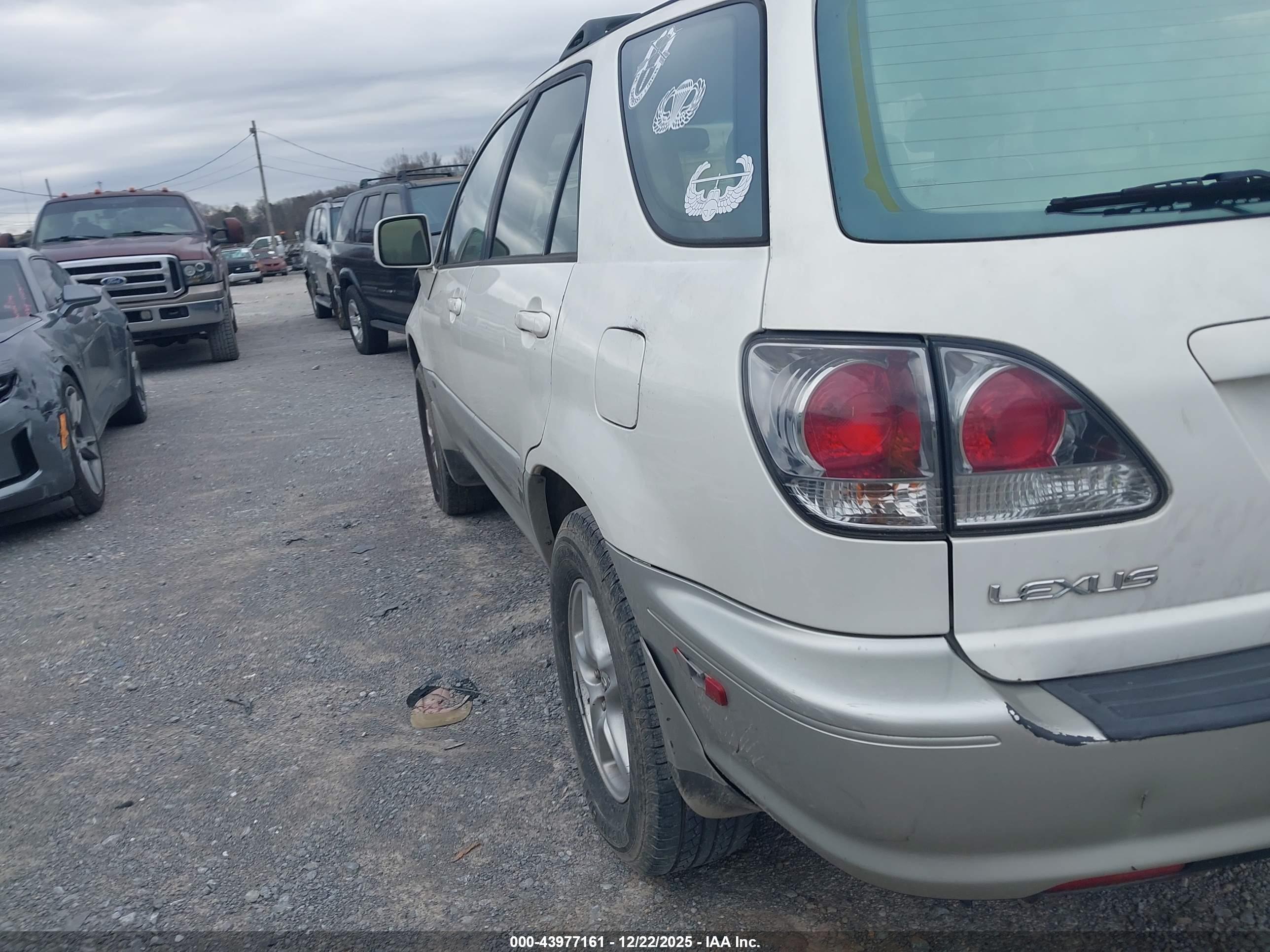 LEXUS RX image 3