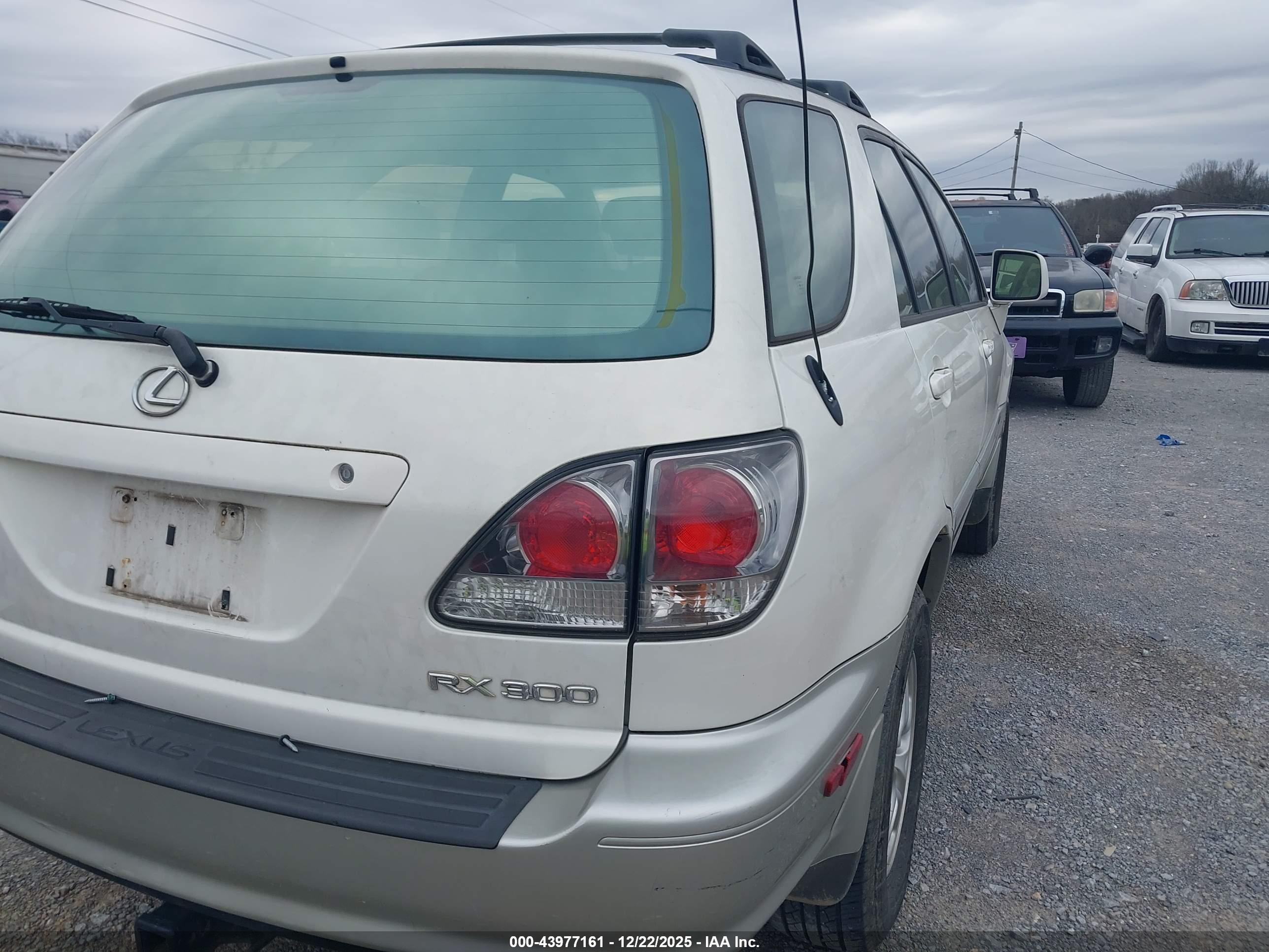 LEXUS RX image 4