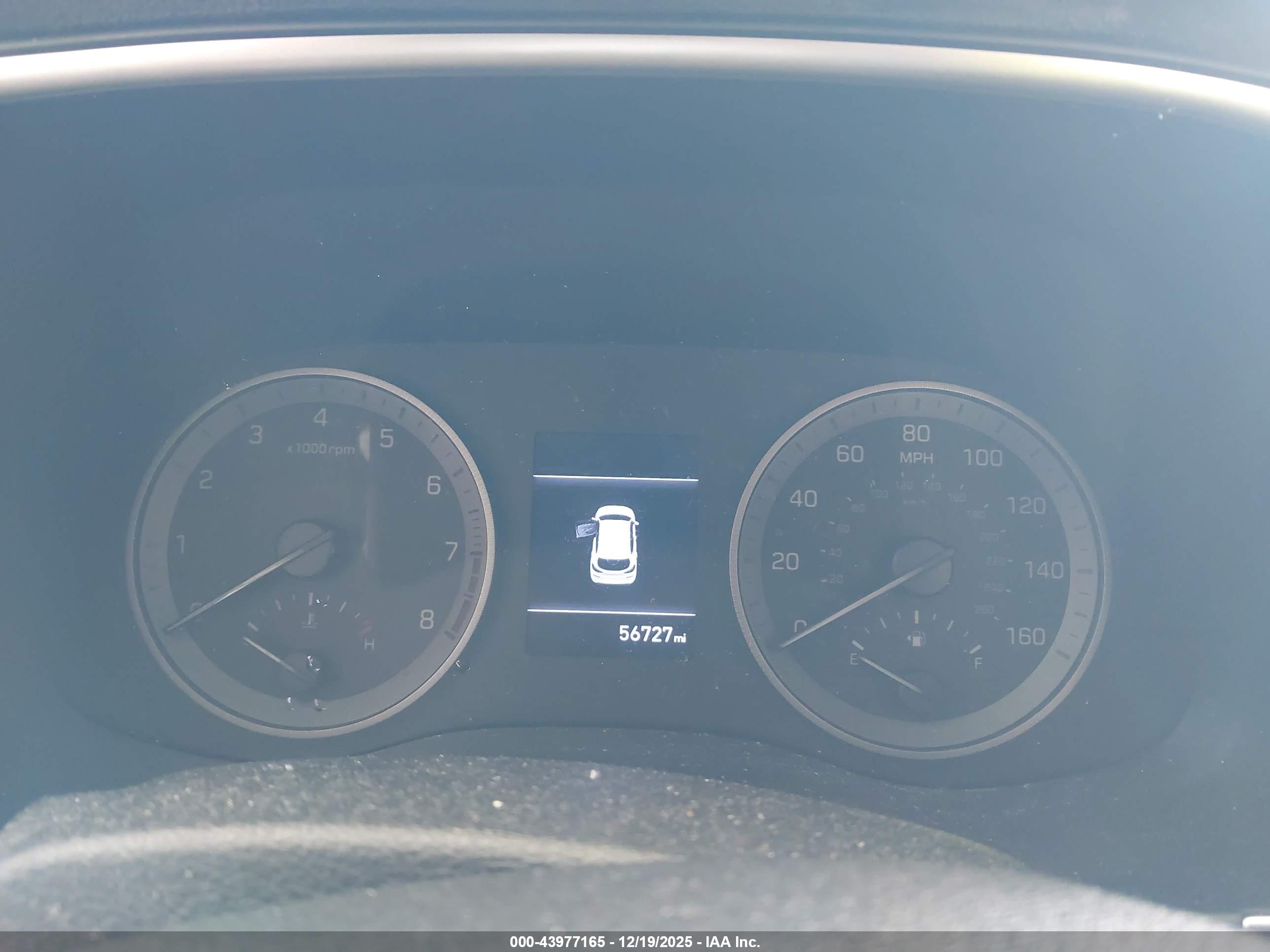 HYUNDAI TUCSON image 7