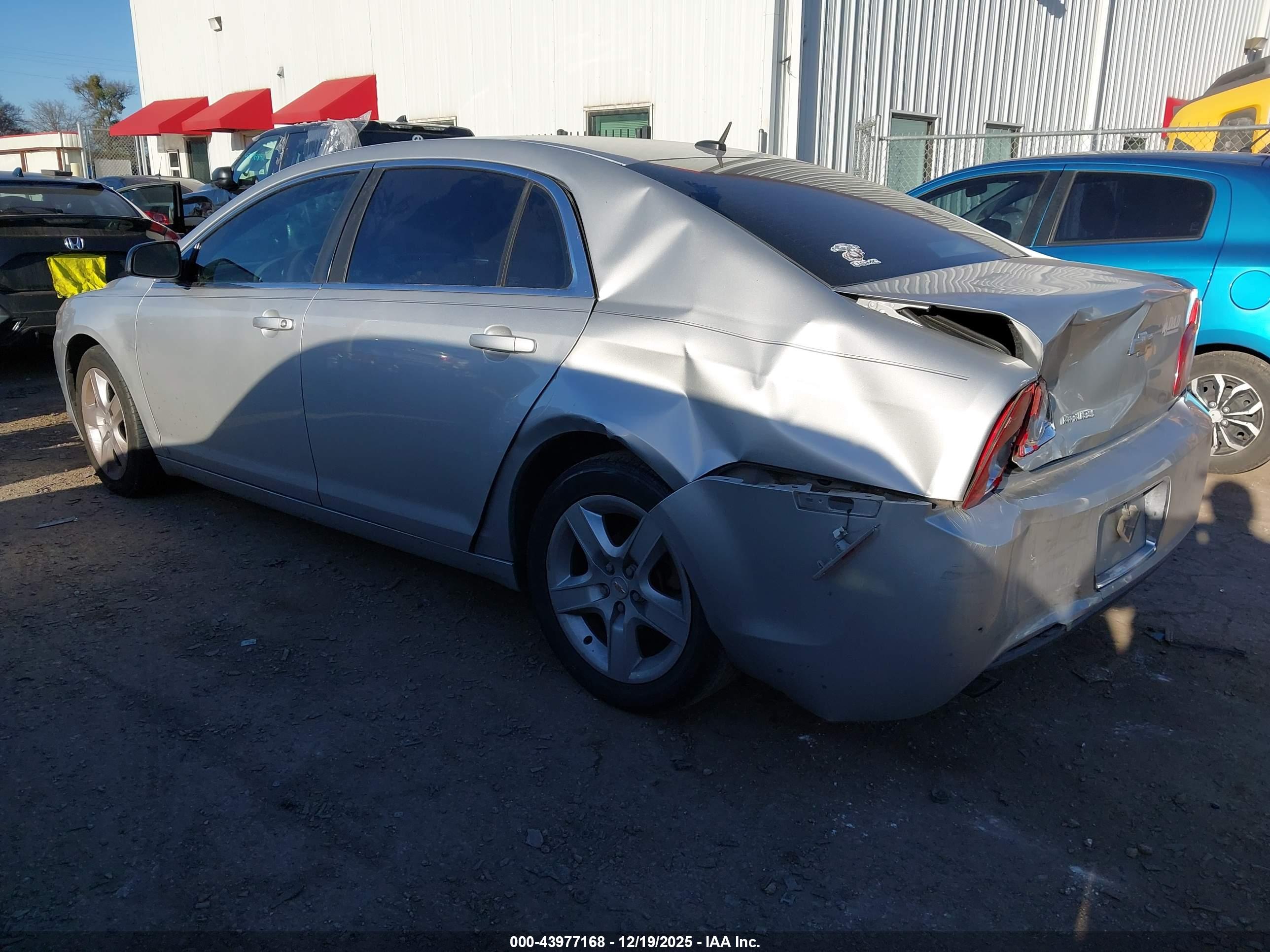 CHEVROLET MALIBU image 3