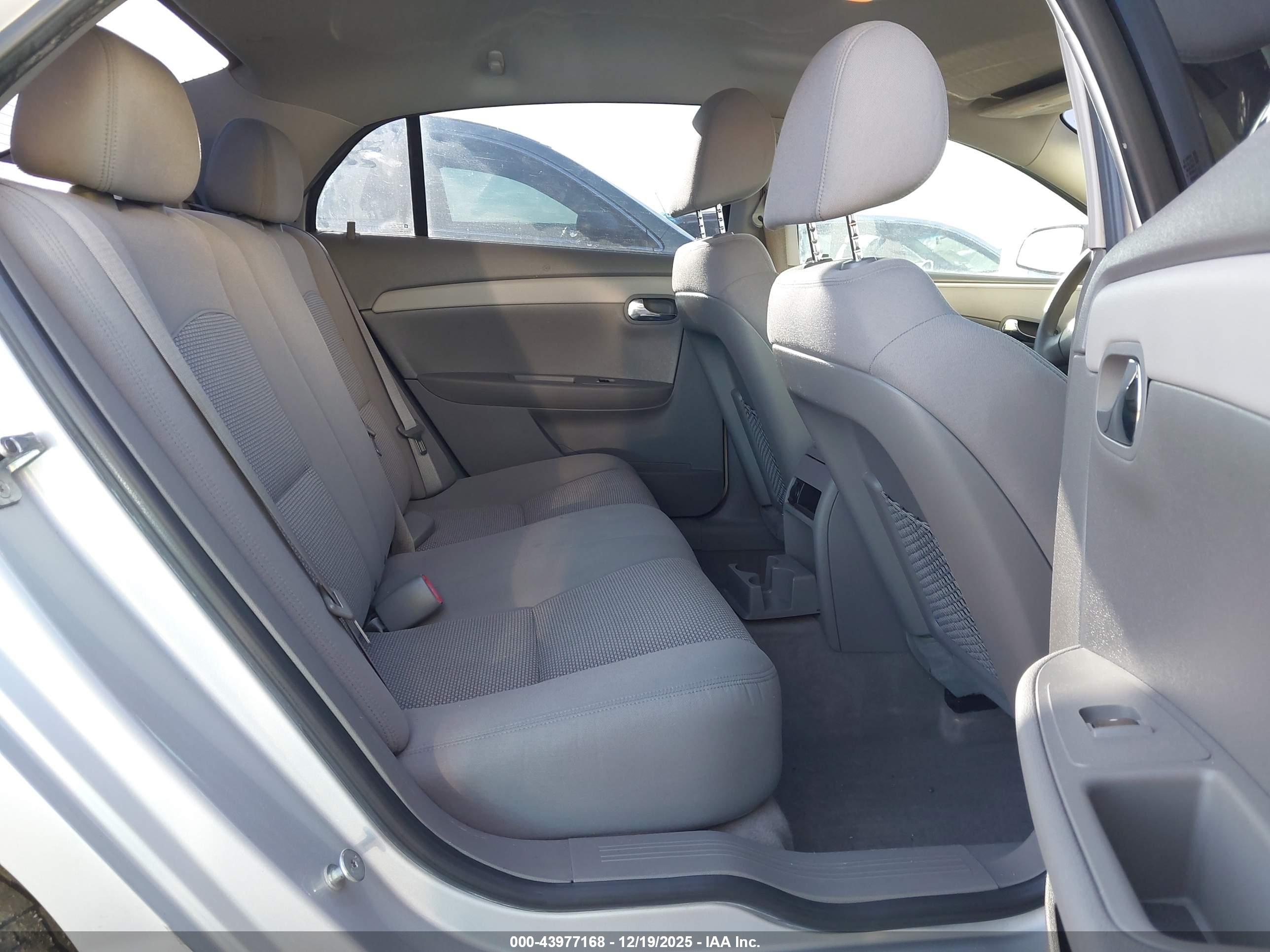 CHEVROLET MALIBU image 8