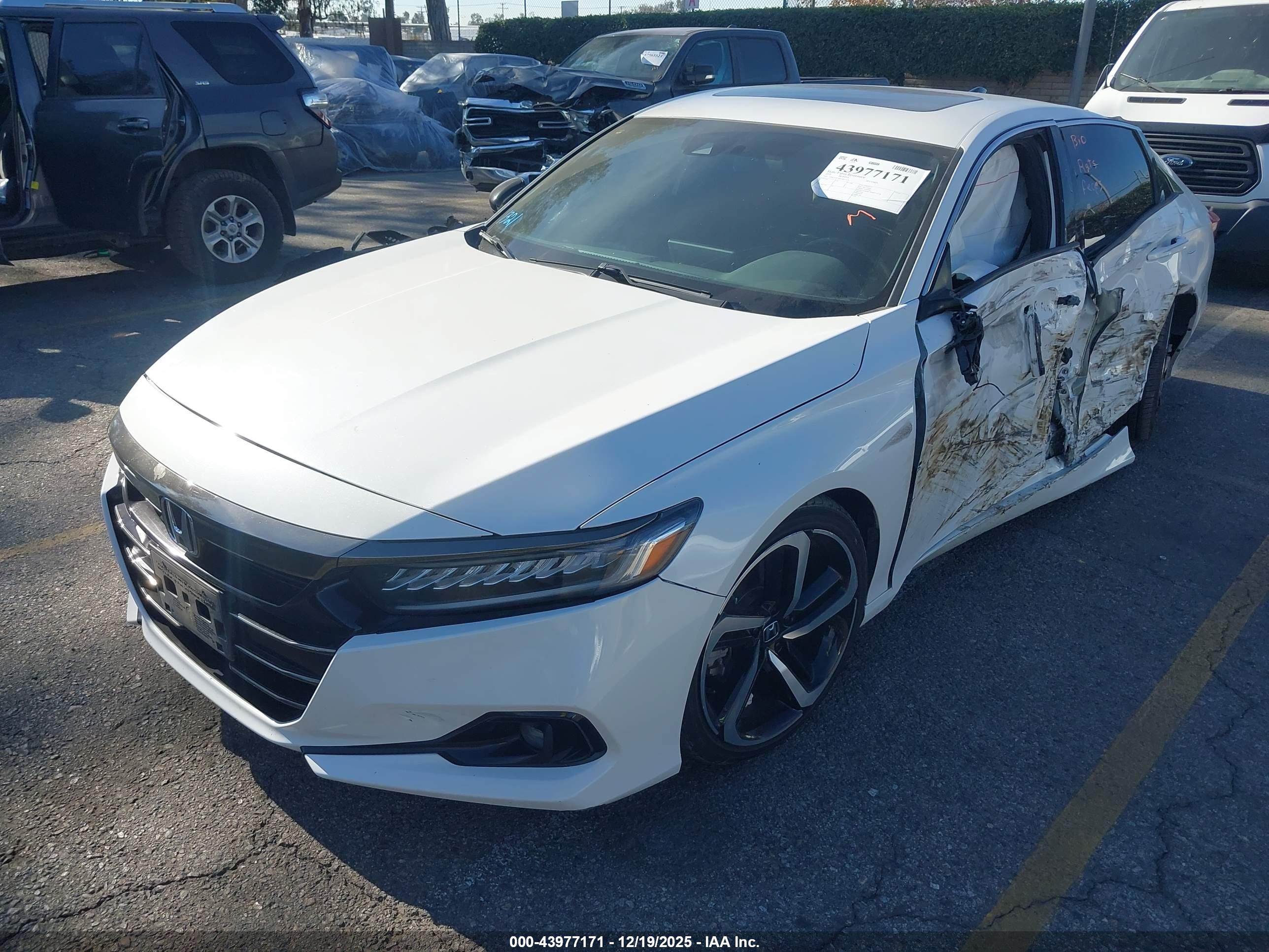 HONDA ACCORD image 2
