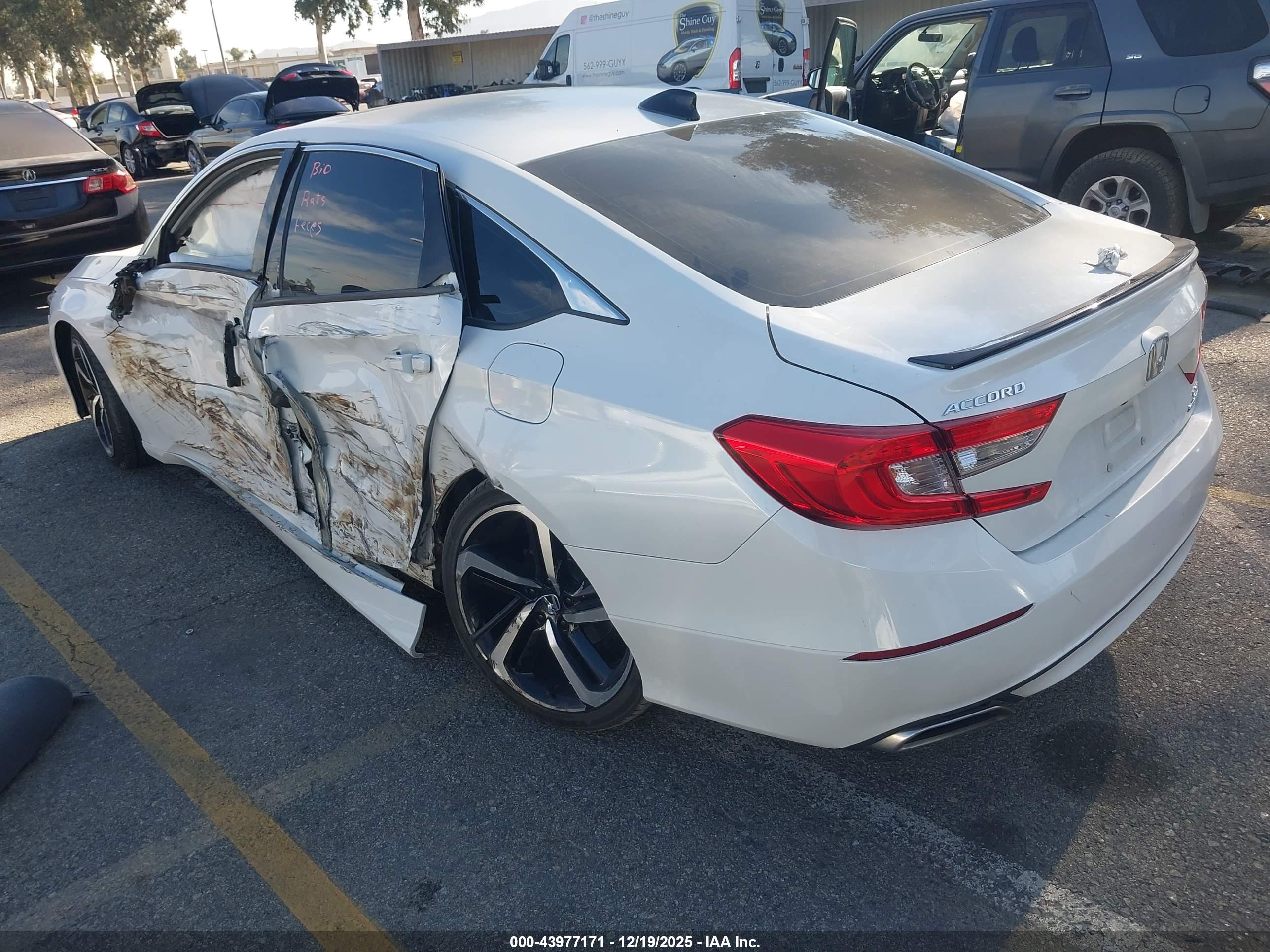 HONDA ACCORD image 3