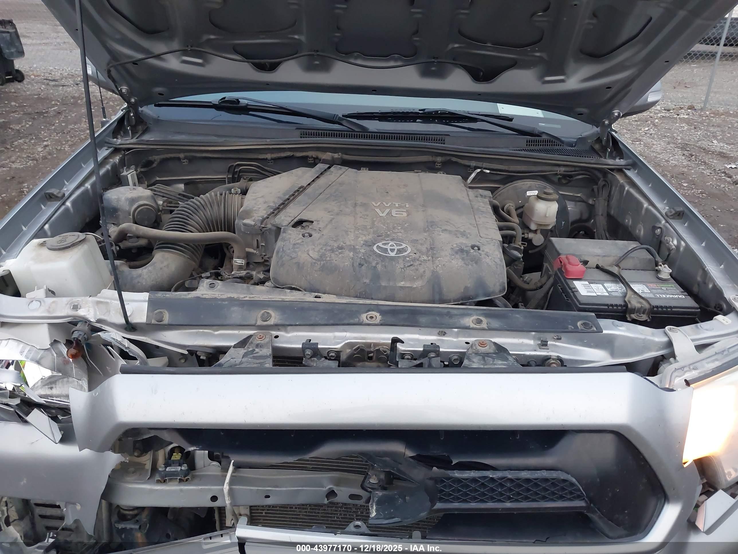 TOYOTA TACOMA image 10