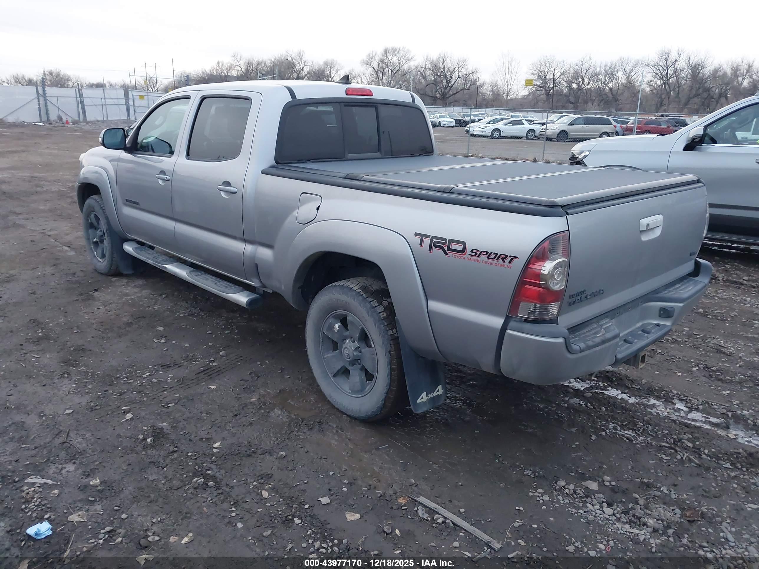 TOYOTA TACOMA image 3
