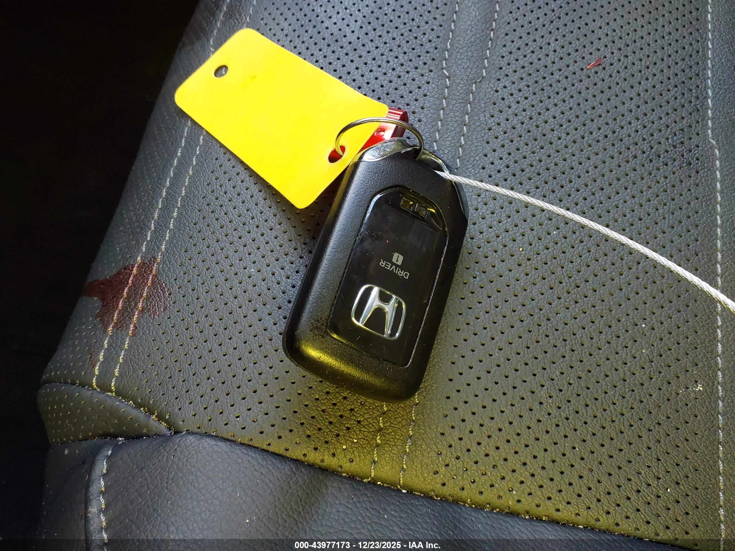 HONDA CR-V image 11