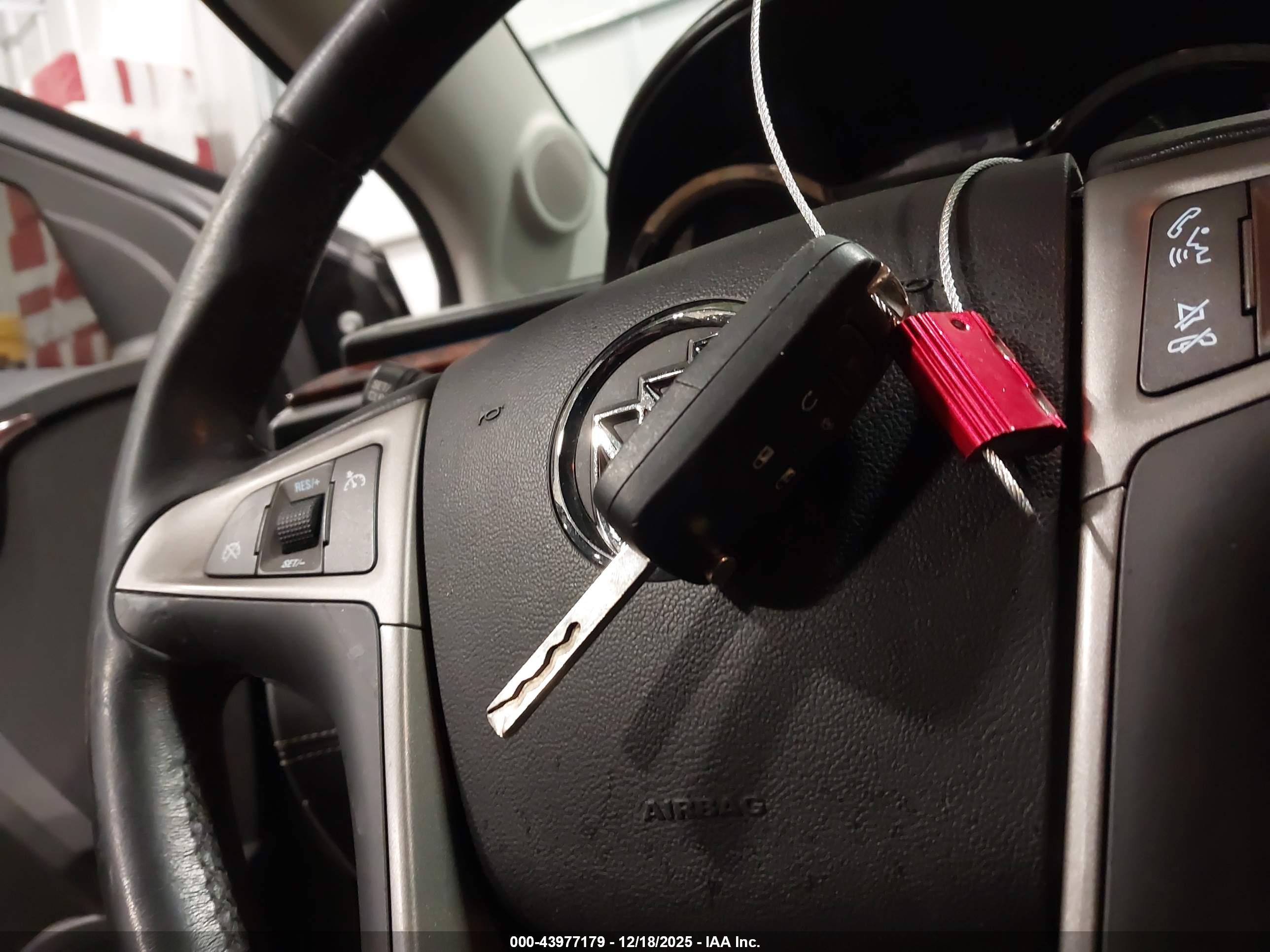 BUICK LACROSSE image 11