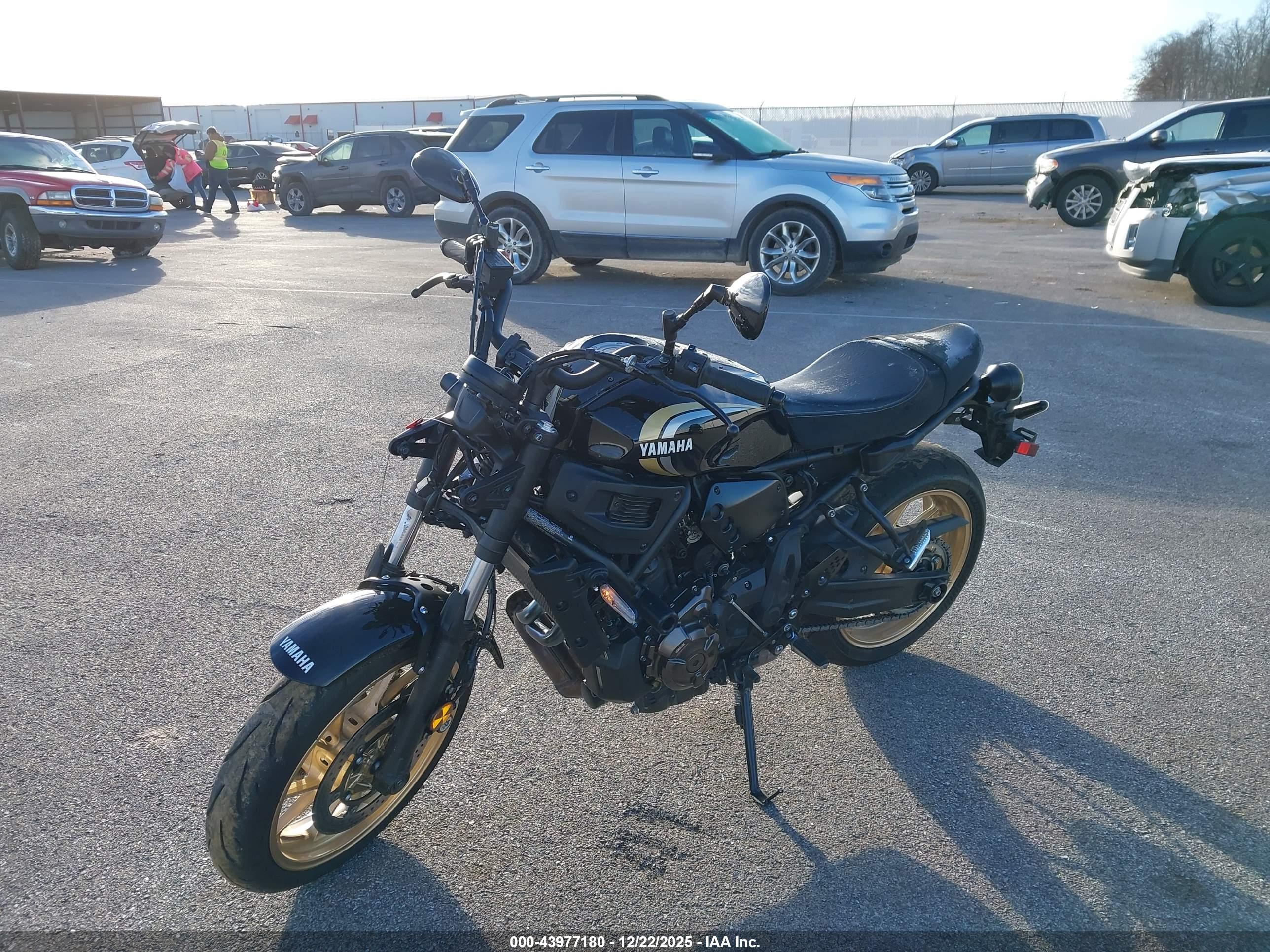 YAMAHA MTM690 image 2