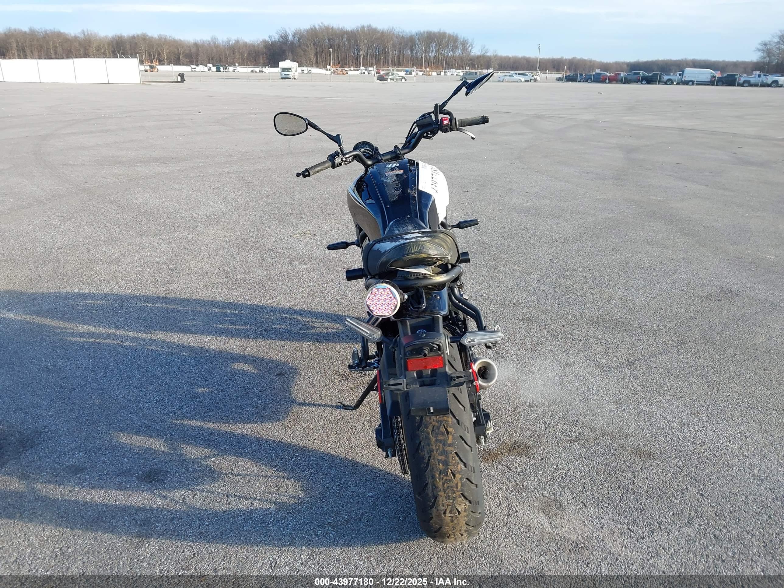 YAMAHA MTM690 image 6