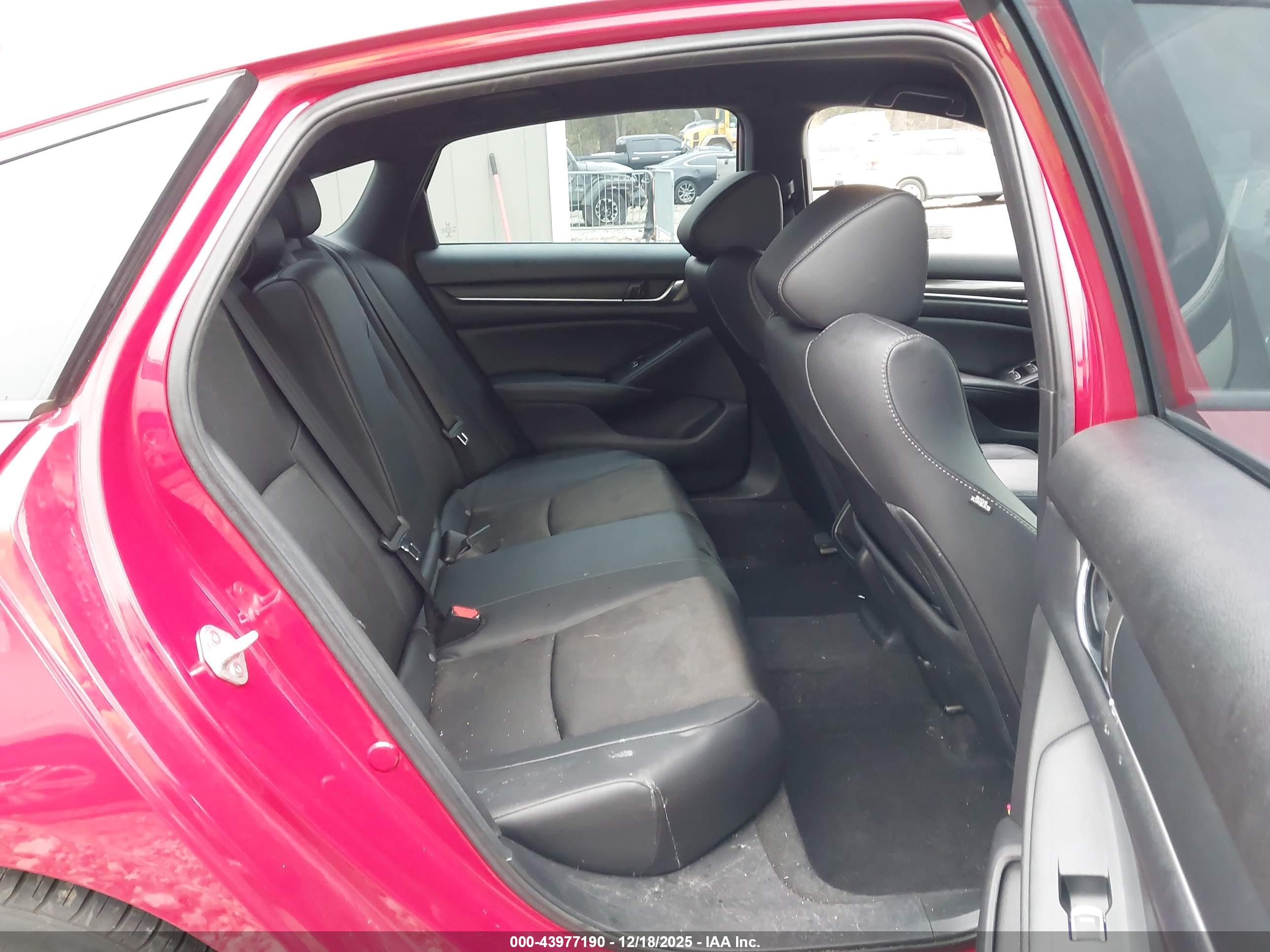 HONDA ACCORD image 8