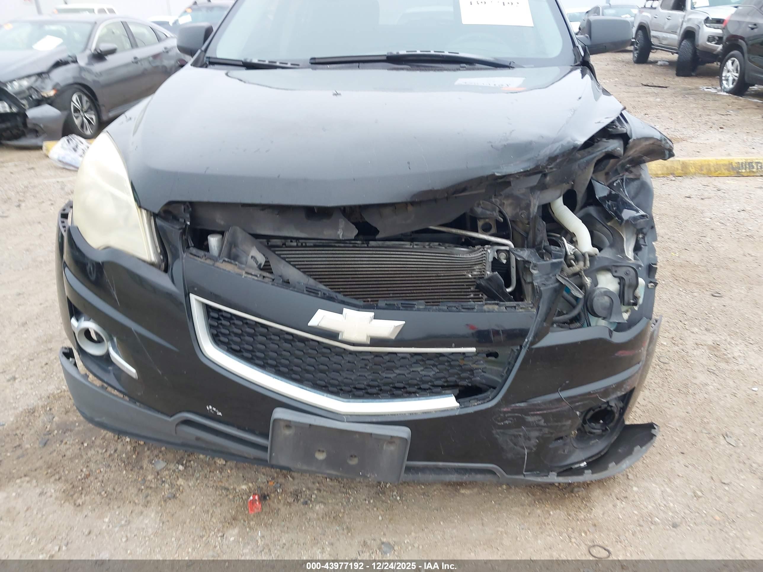 CHEVROLET EQUINOX image 6