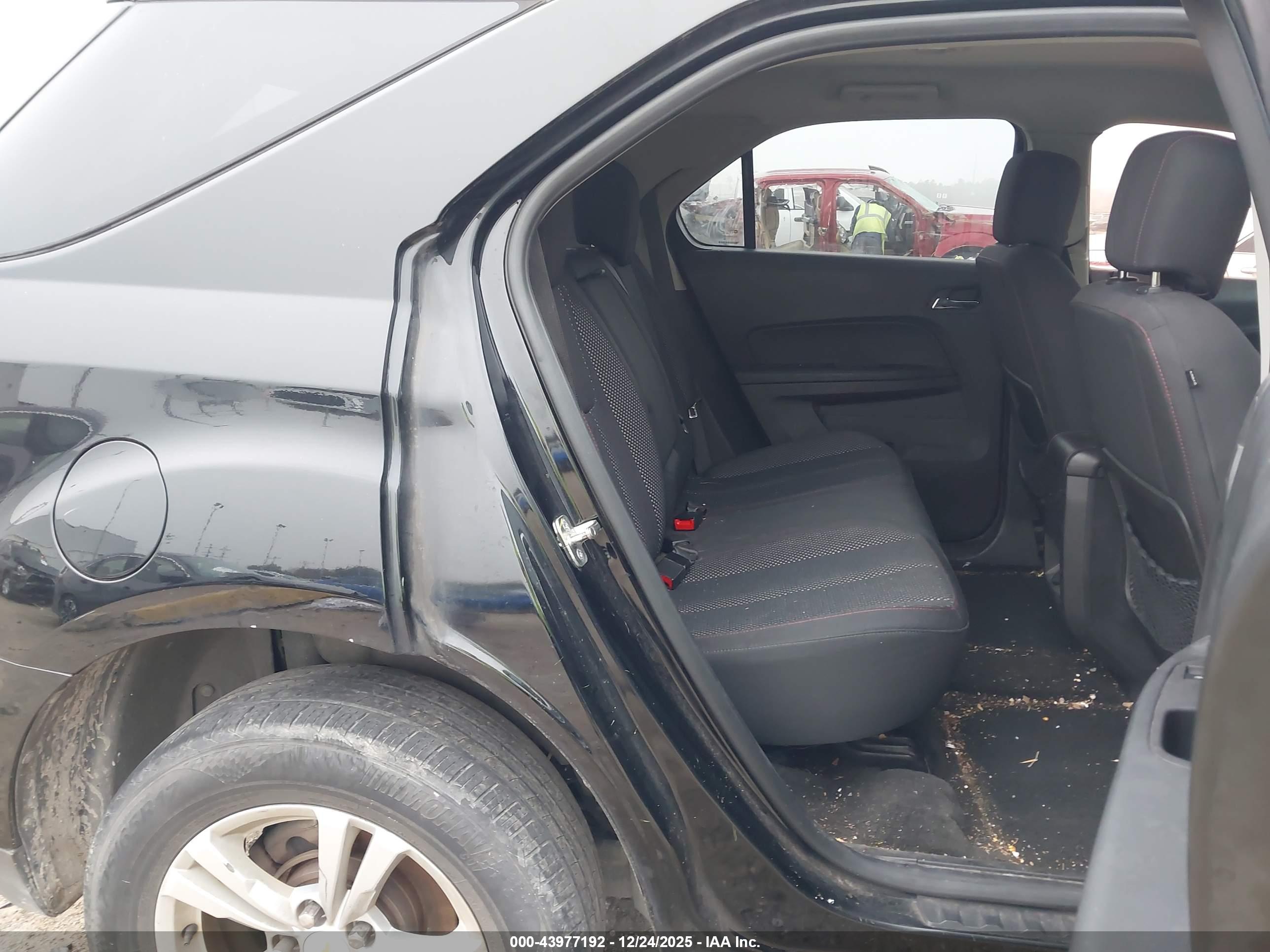 CHEVROLET EQUINOX image 8