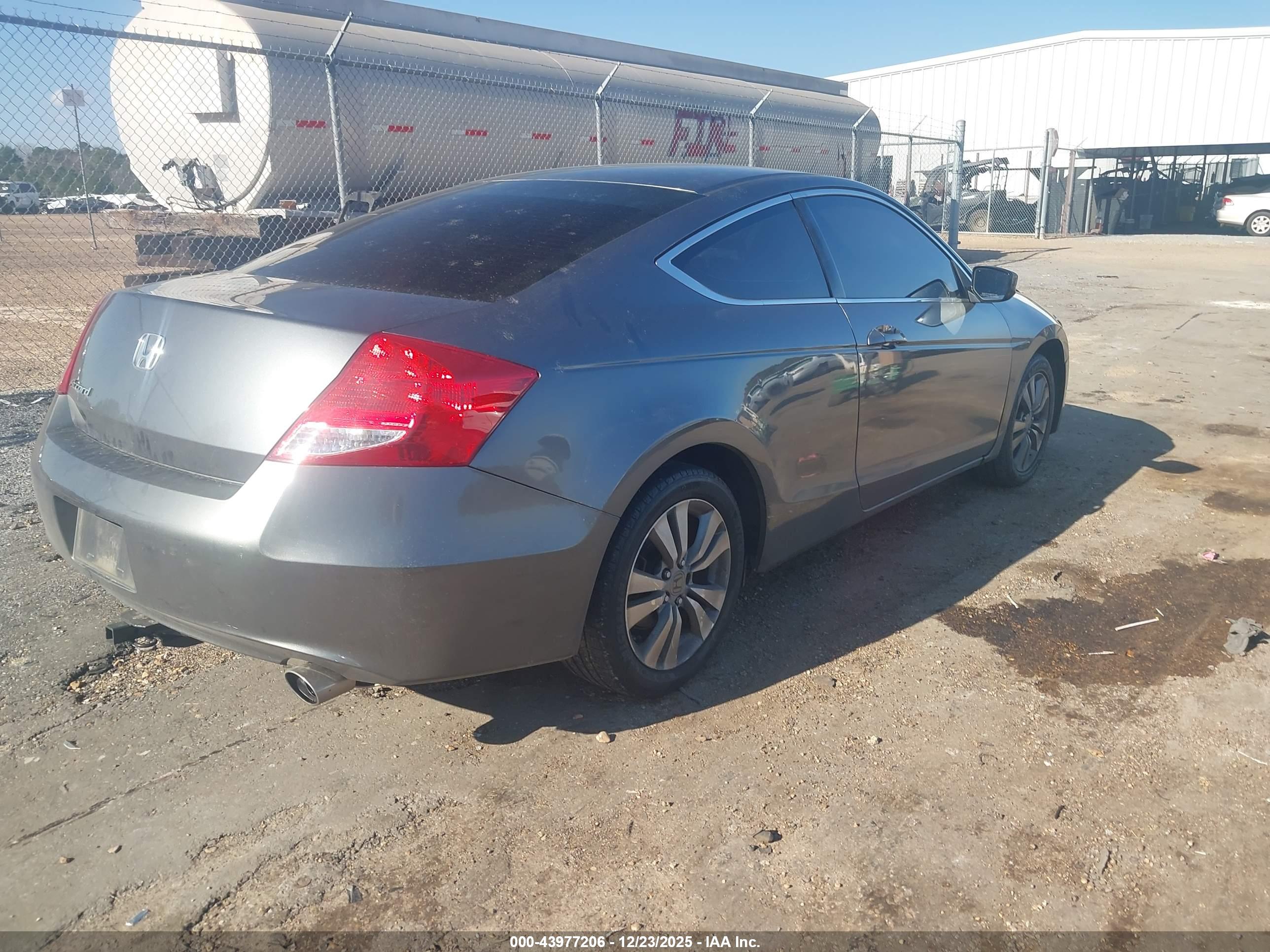 HONDA ACCORD image 4