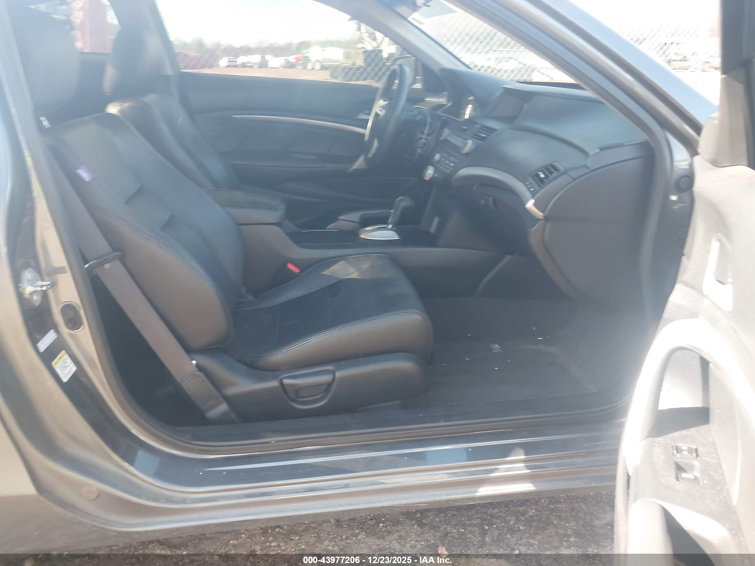 HONDA ACCORD image 5