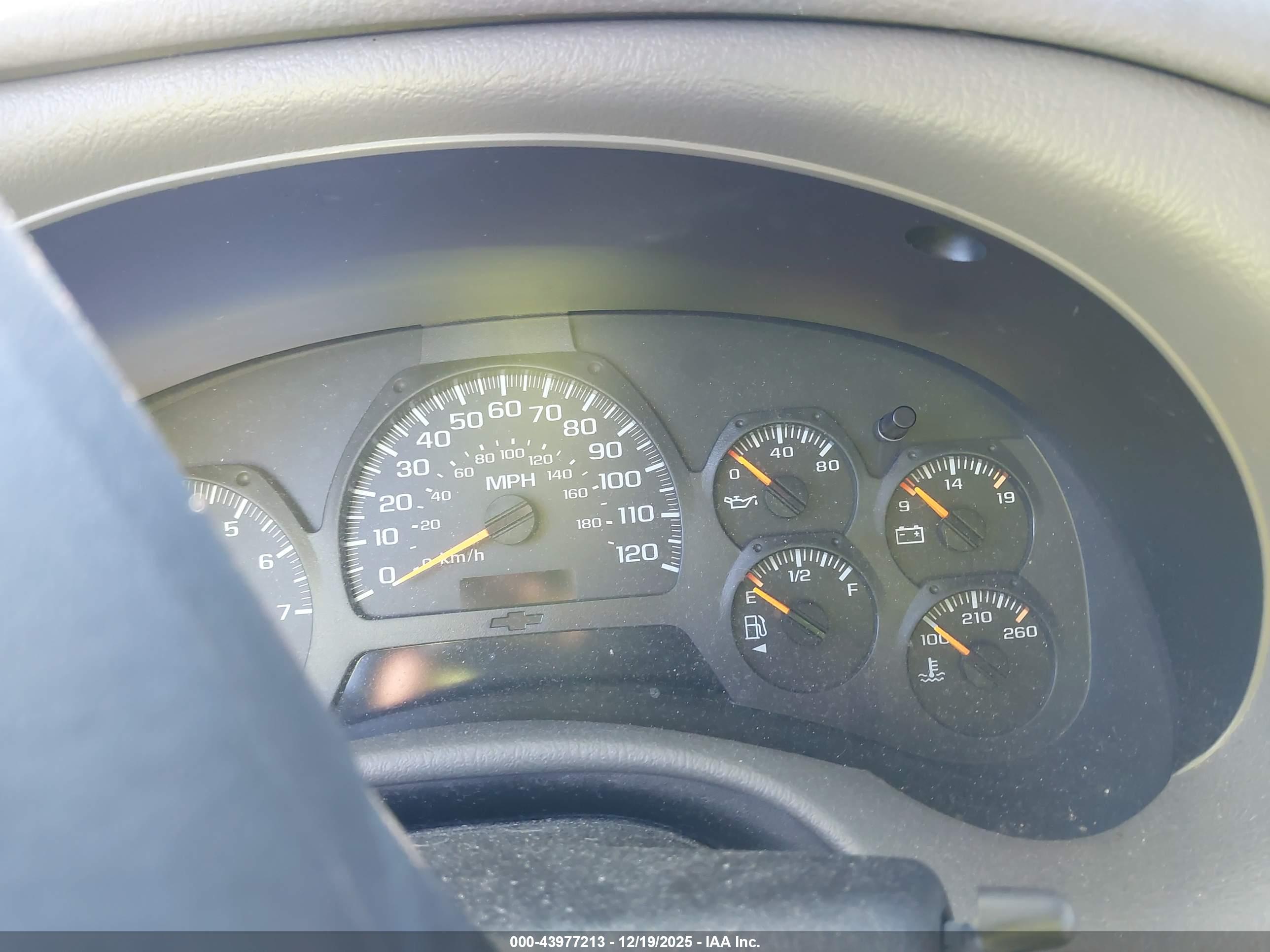 CHEVROLET TRAILBLAZER image 7