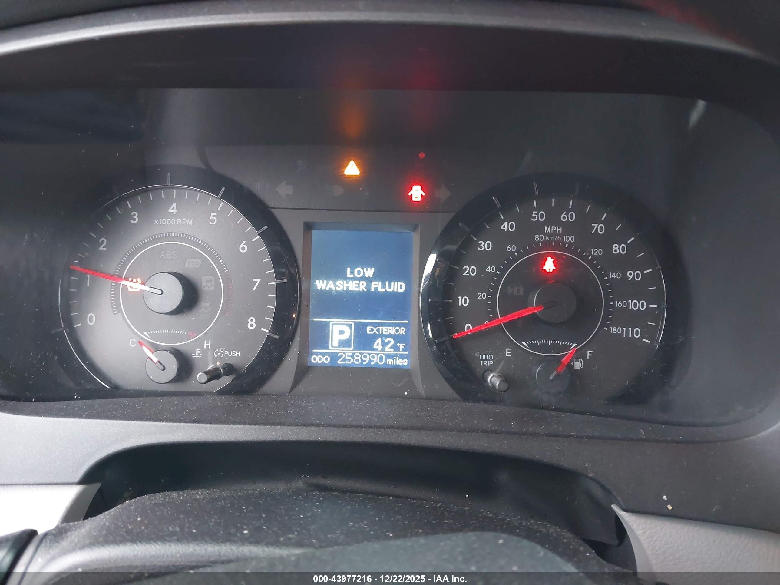 TOYOTA SIENNA image 7