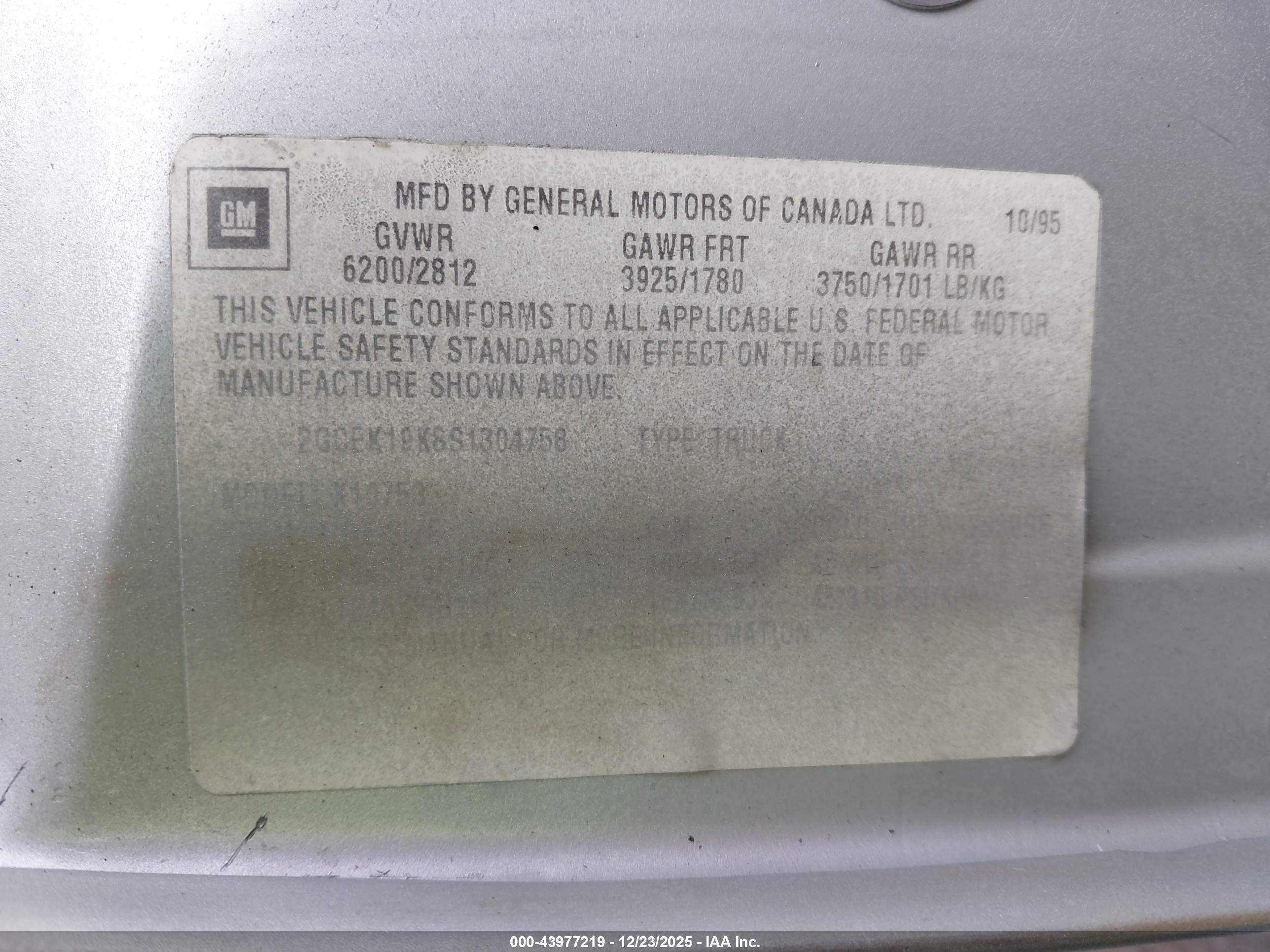 CHEVROLET GMT-400 image 9